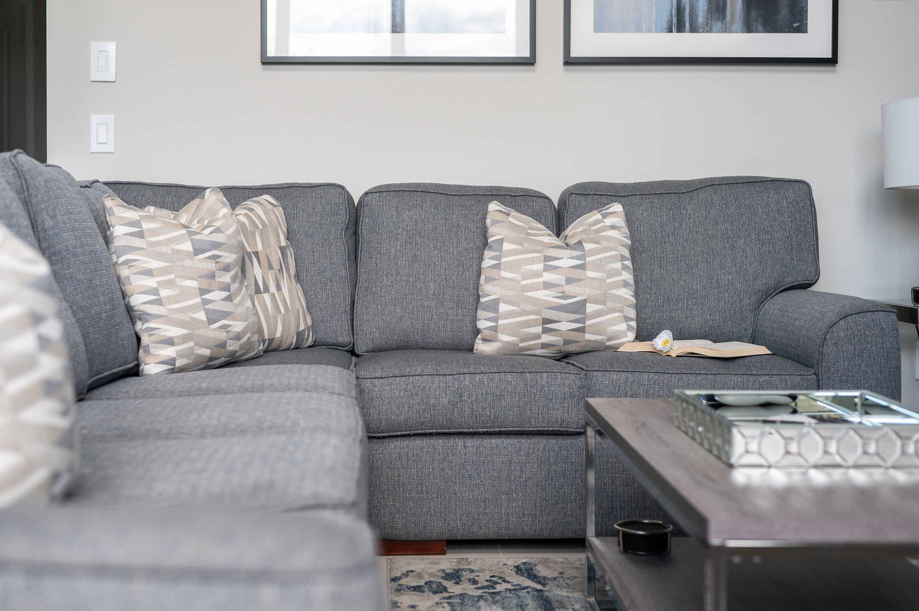 Two-story luxury condo near Disney w/ pool