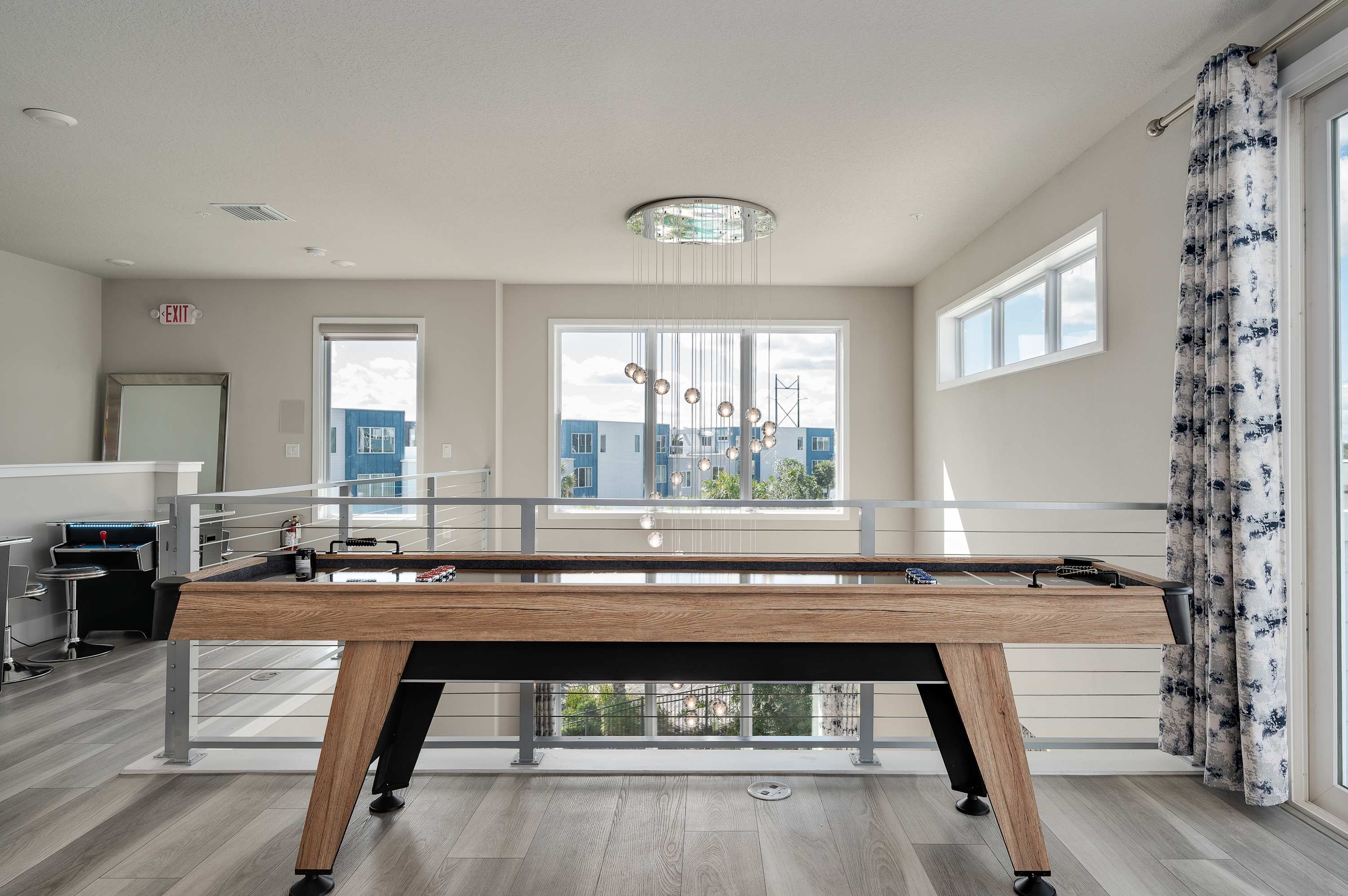 Two-story luxury condo near Disney w/ pool