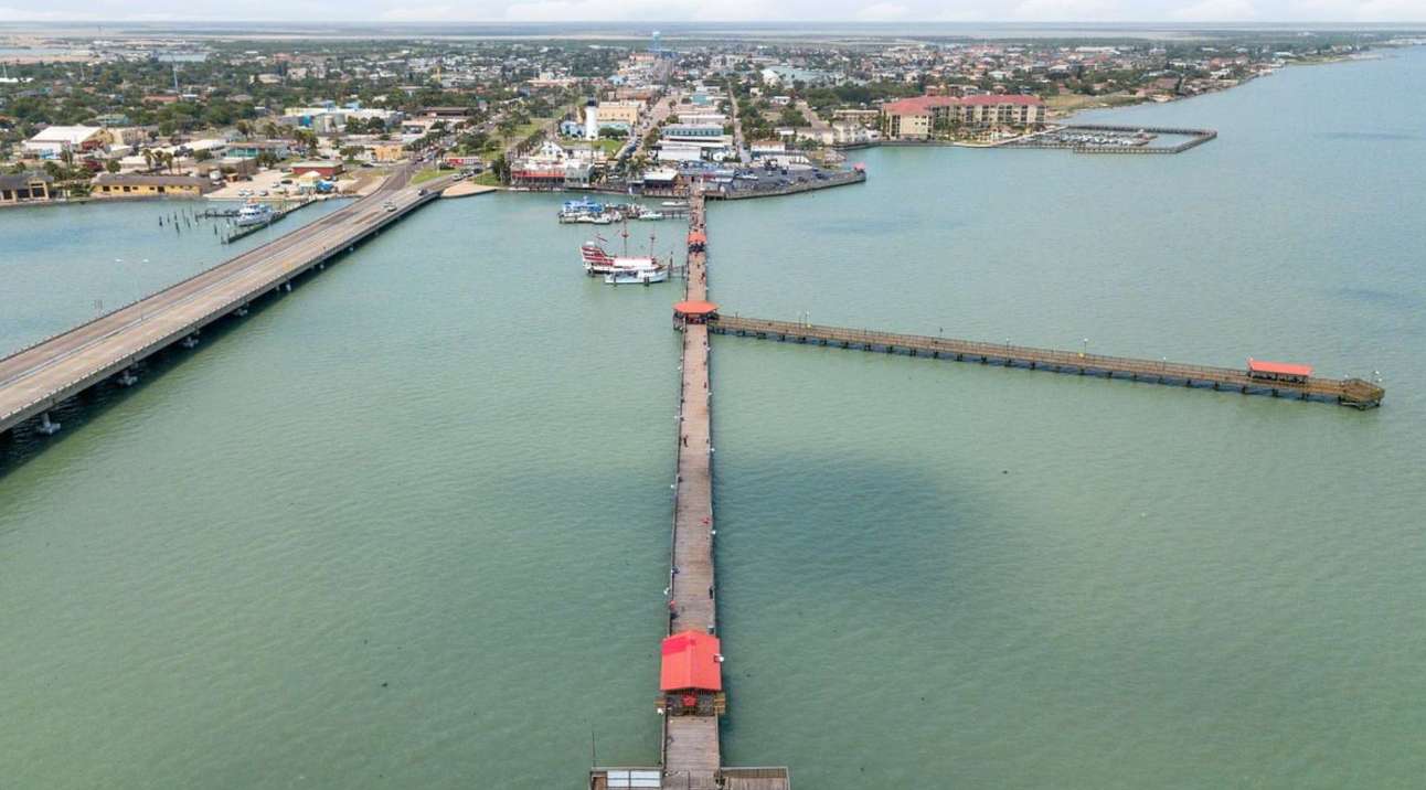 Pirate’s Landing Fishing Pier 