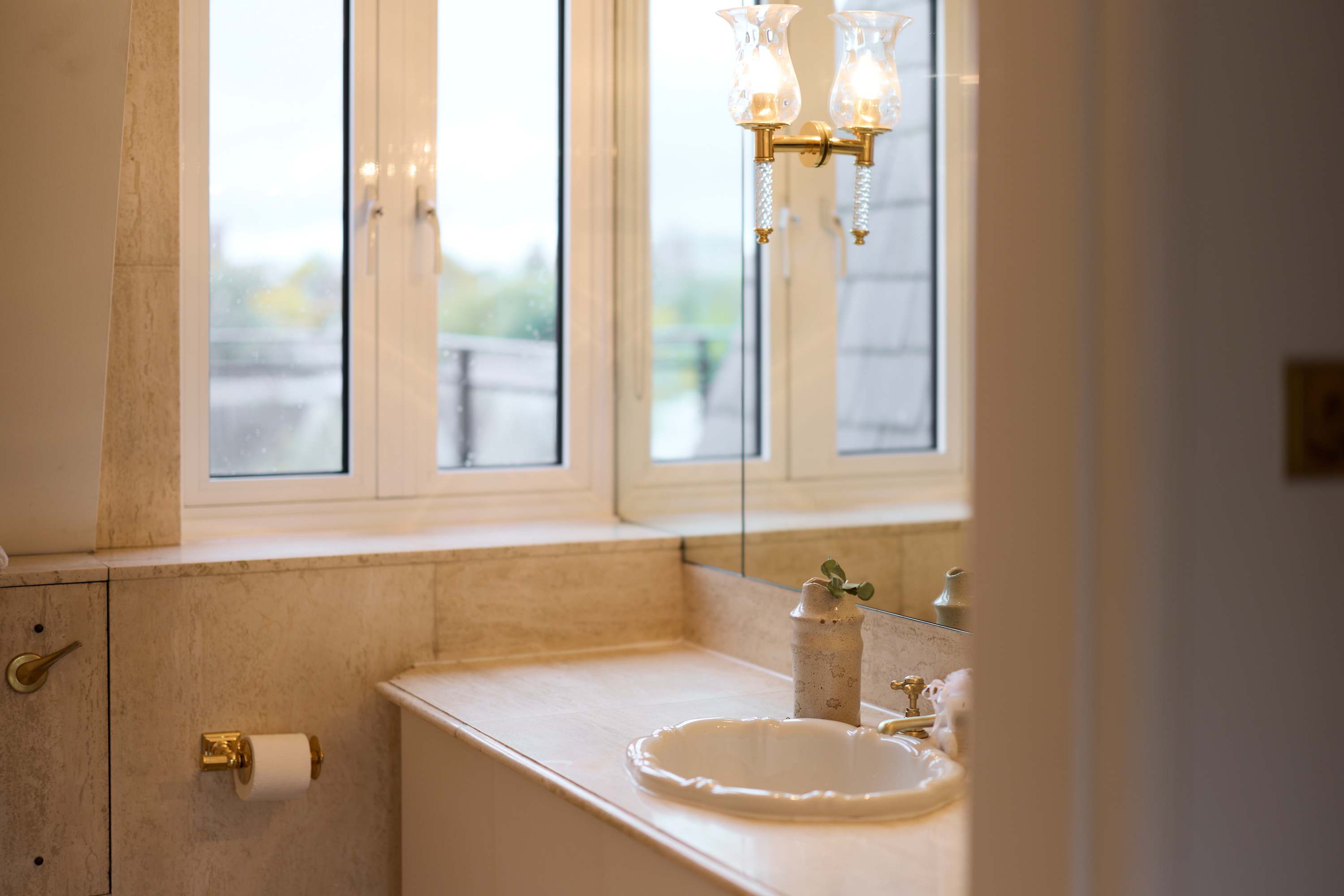 St John's Wood Penthouse in Avenue Road 22 NW8 6BU - Property image 20 - VivreStays