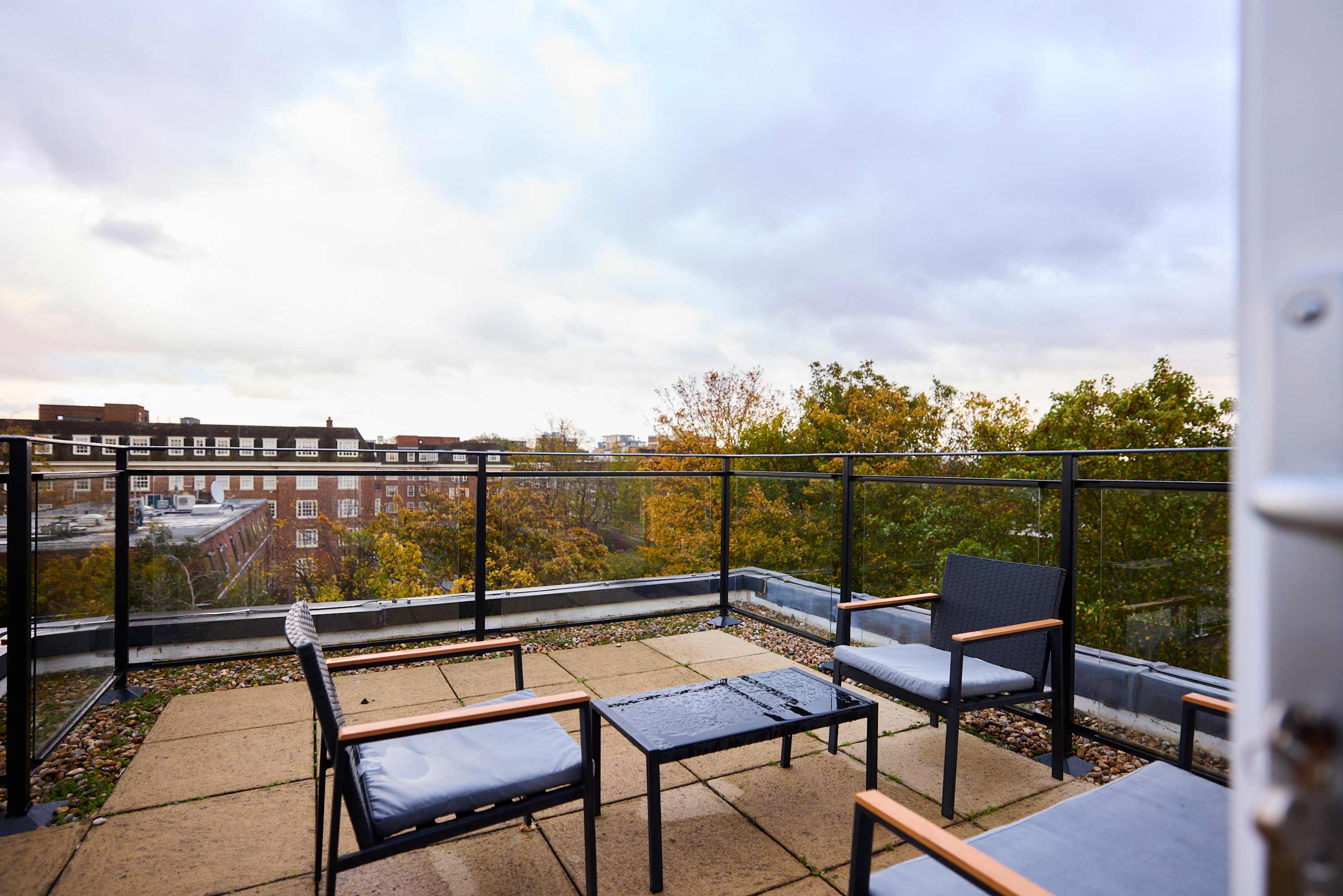 St John's Wood Penthouse in Avenue Road 22 NW8 6BU - Property image 34 - VivreStays