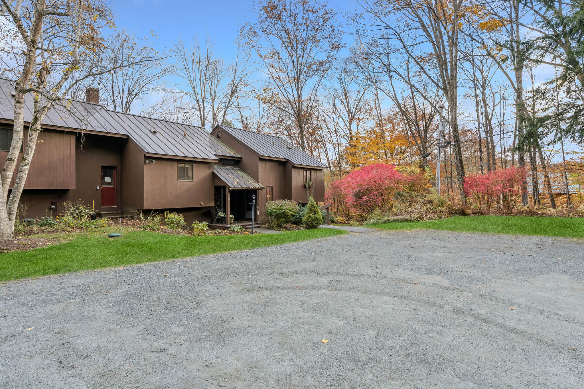 Cozy Quechee Retreat/Walk to Village | Mill Run 4A