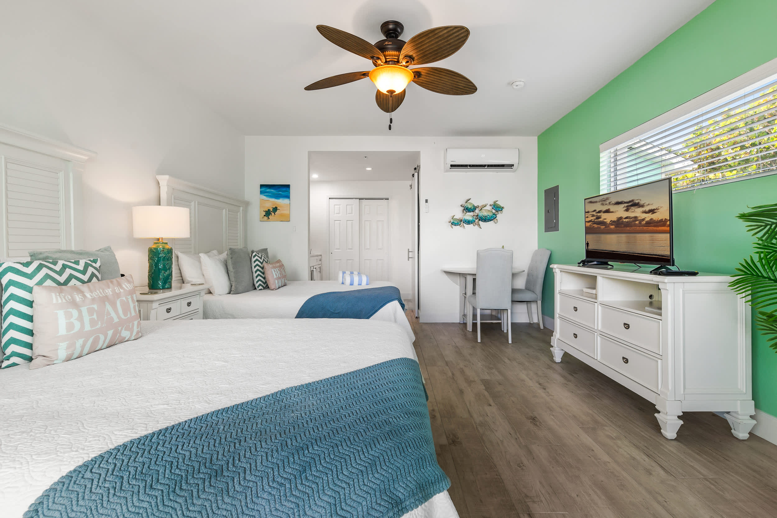 The Turtle Nest Ocean View Studio Cottage in East