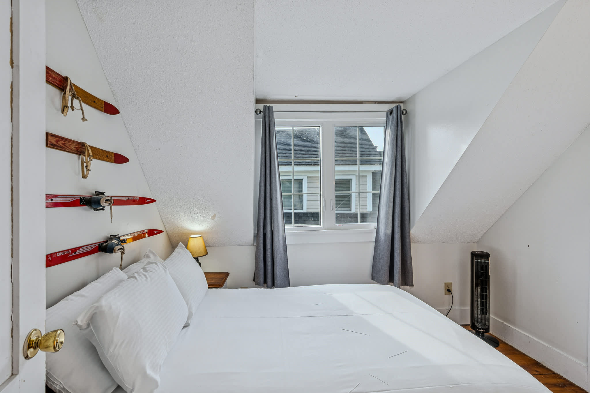 Historic Charm, Walk to Village | Mill House