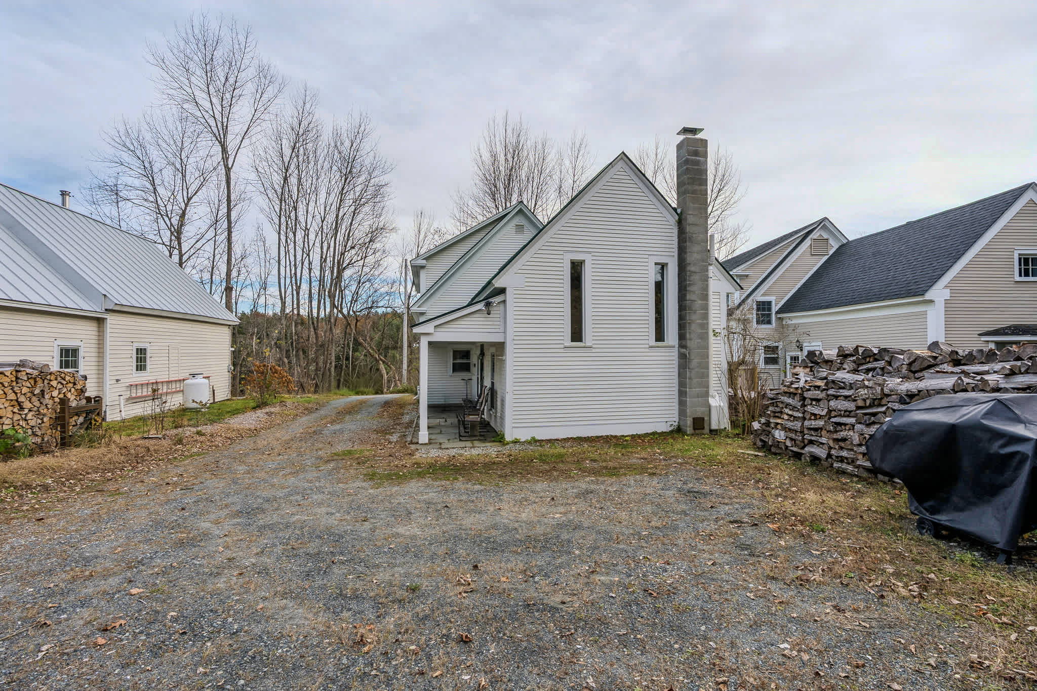 Historic Charm, Walk to Village | Mill House