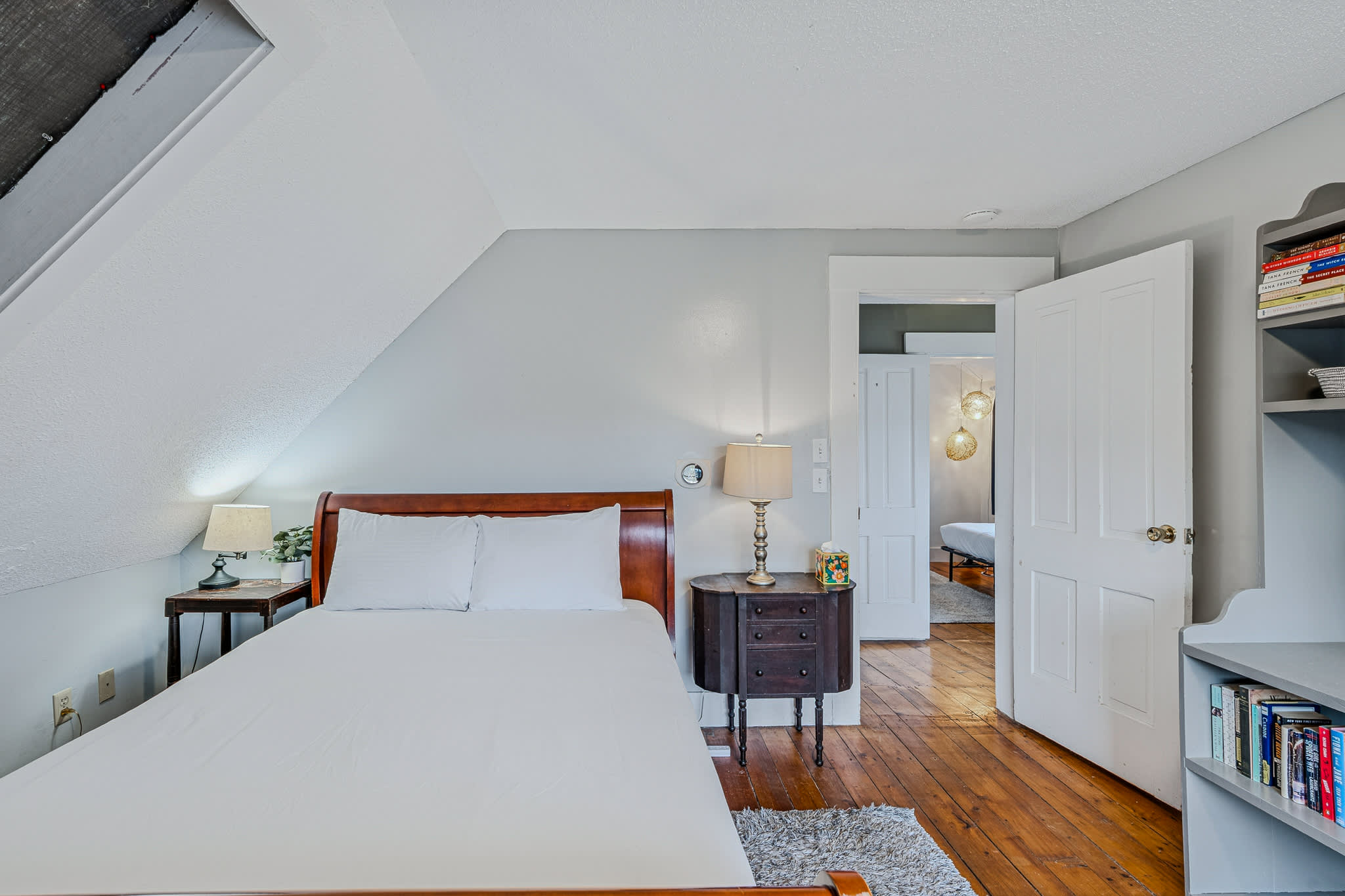 Historic Charm, Walk to Village | Mill House