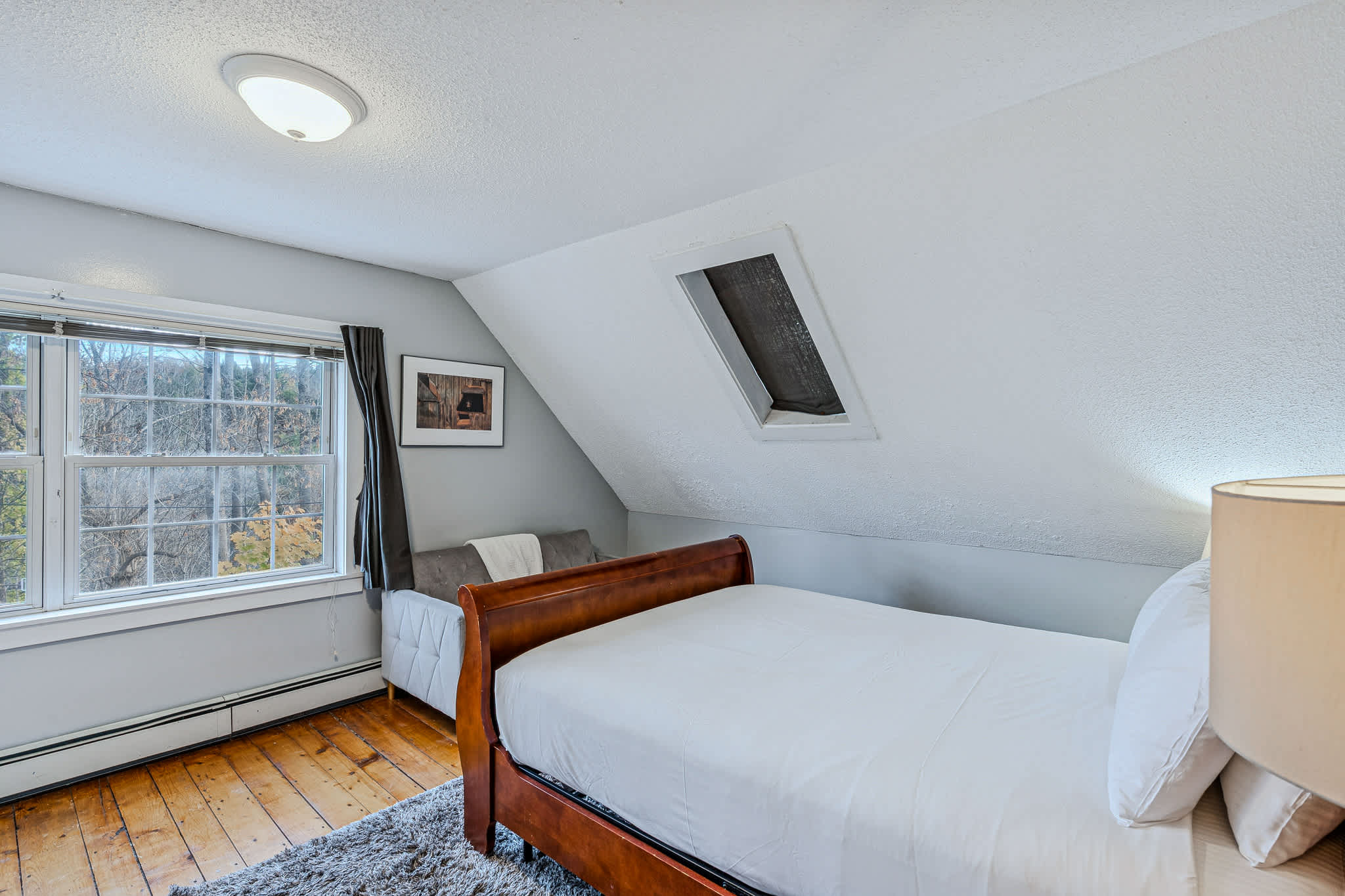 Historic Charm, Walk to Village | Mill House