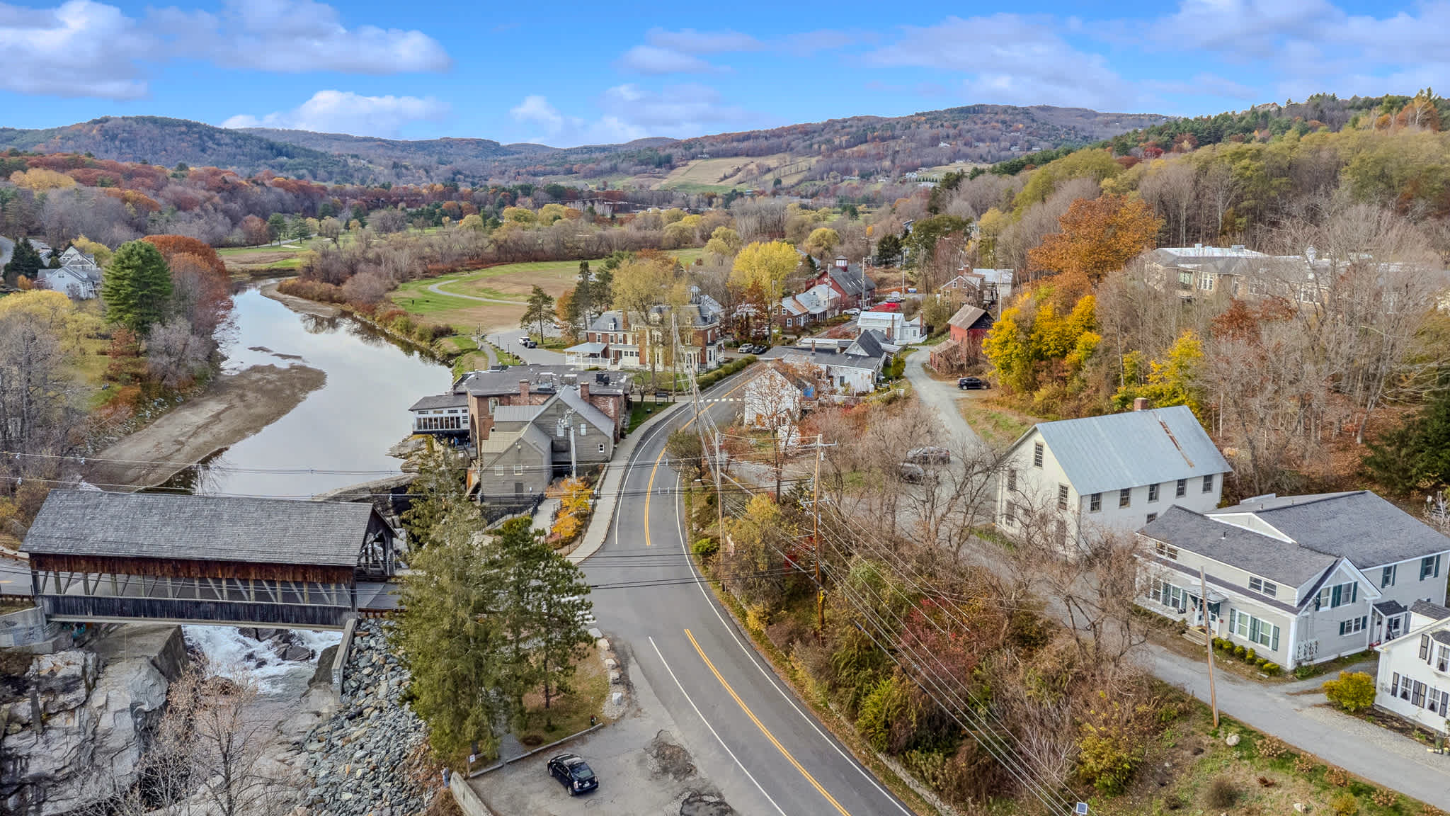 Historic Charm, Walk to Village | Mill House