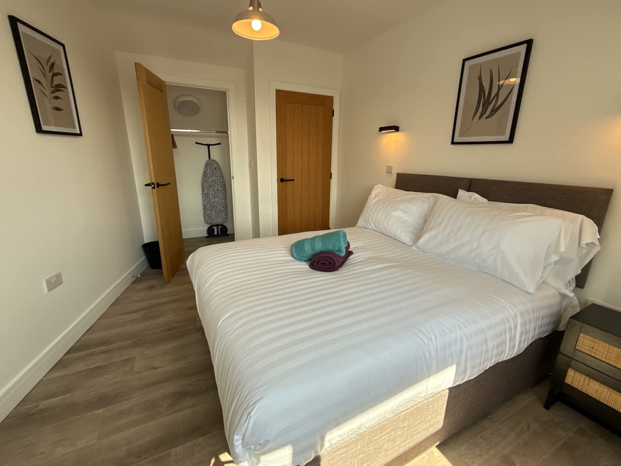 Penthouse 2 bed, 1 bathroom property in centre in Queen Street 20 OX14 3LN - Property image 13 - VivreStays