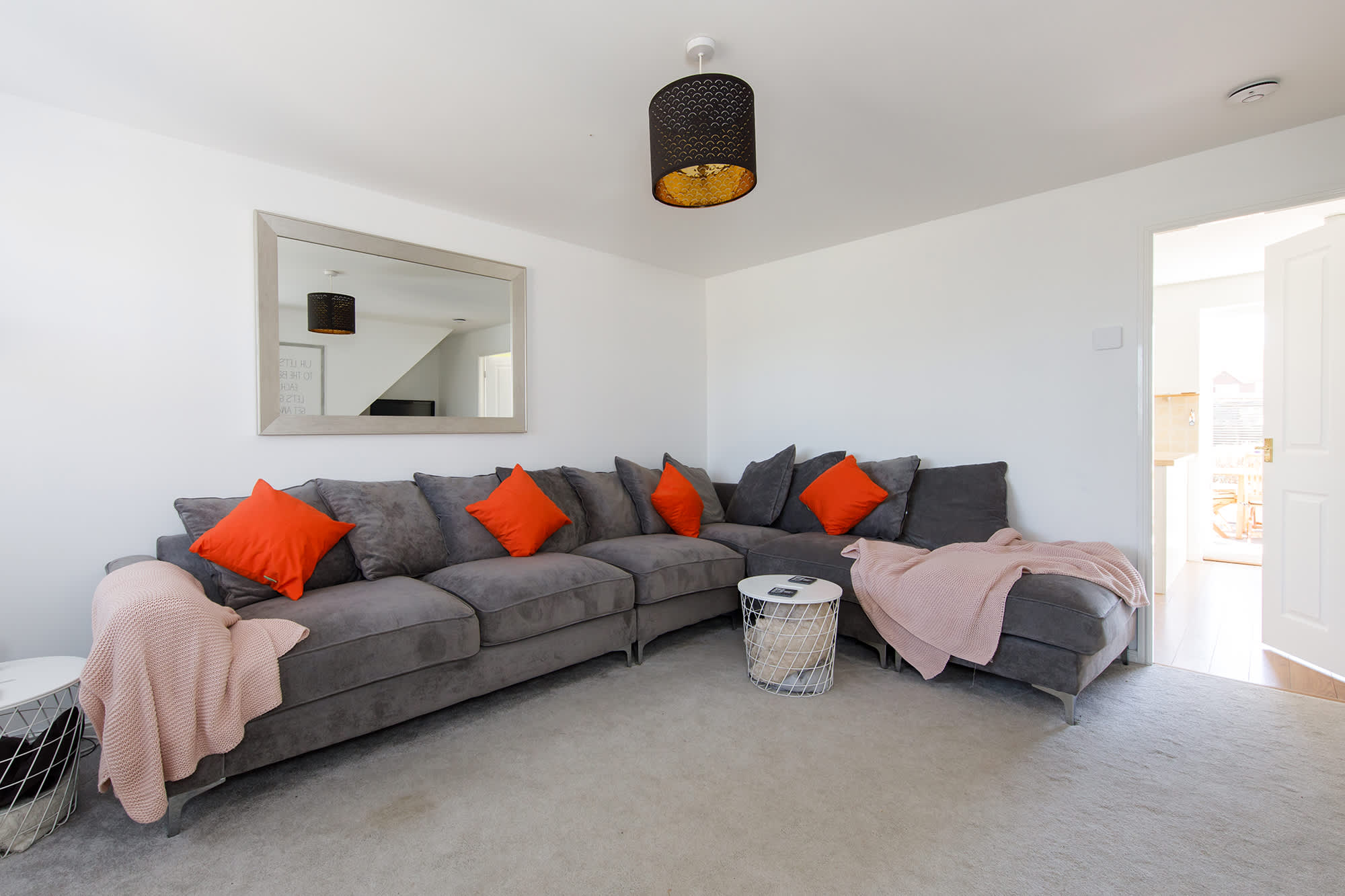 Family Seaside Escape – 5 Mins to Beach