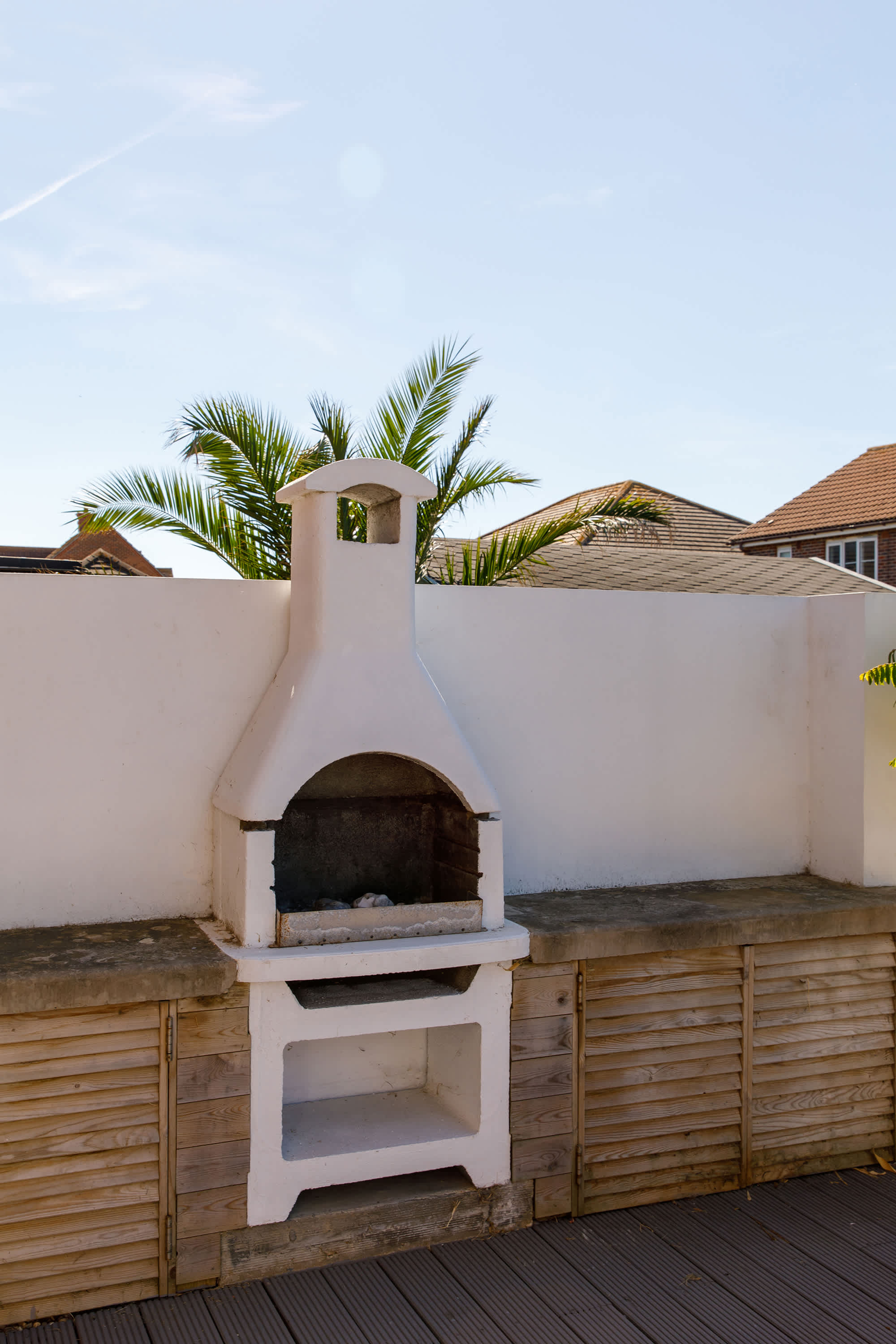Enjoy memorable family evenings grilling on the BBQ and relaxing in the lovely garden.