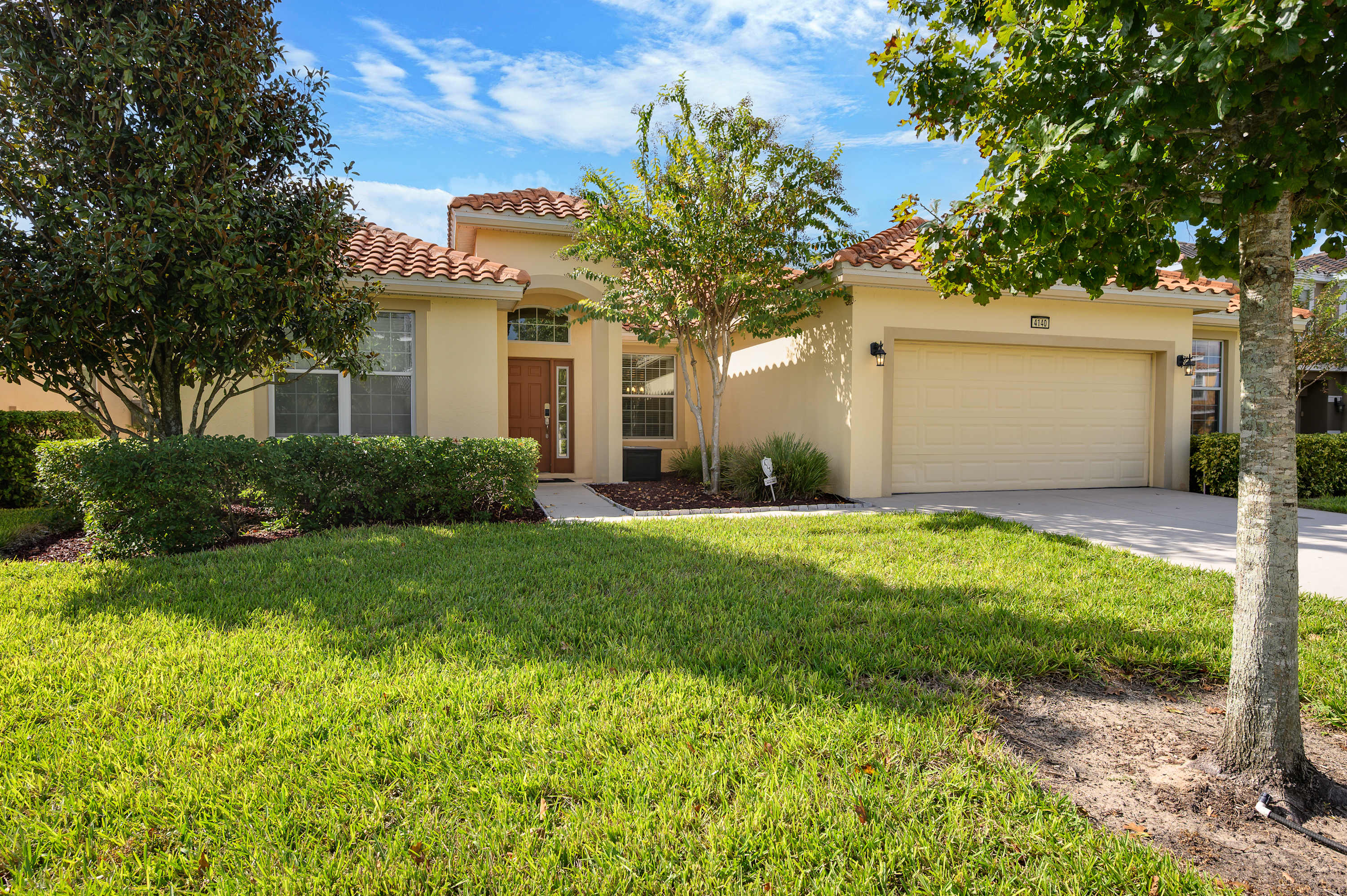 Spacious family home w/ heated pool and game room