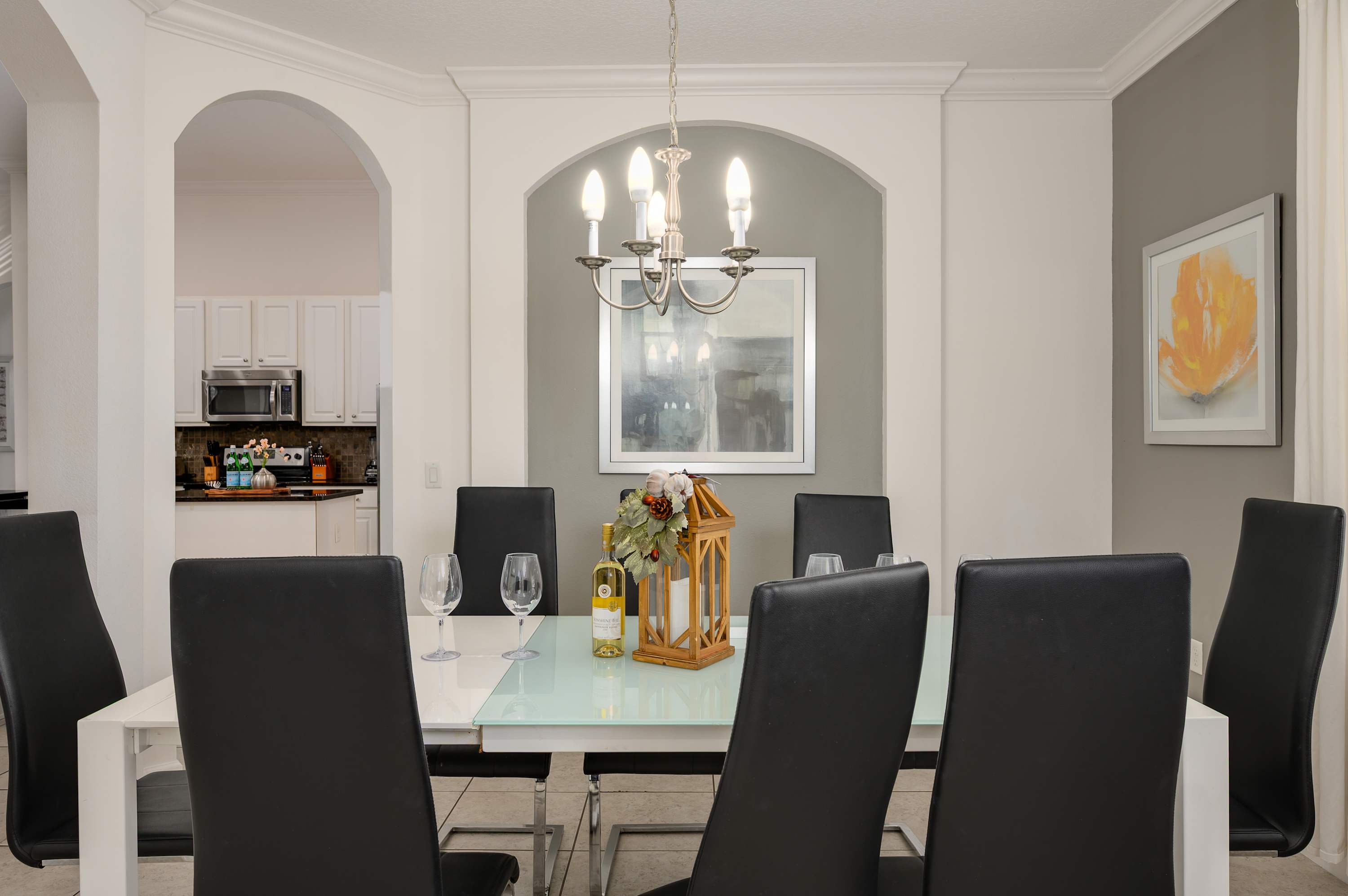 Spacious family home w/ heated pool and game room