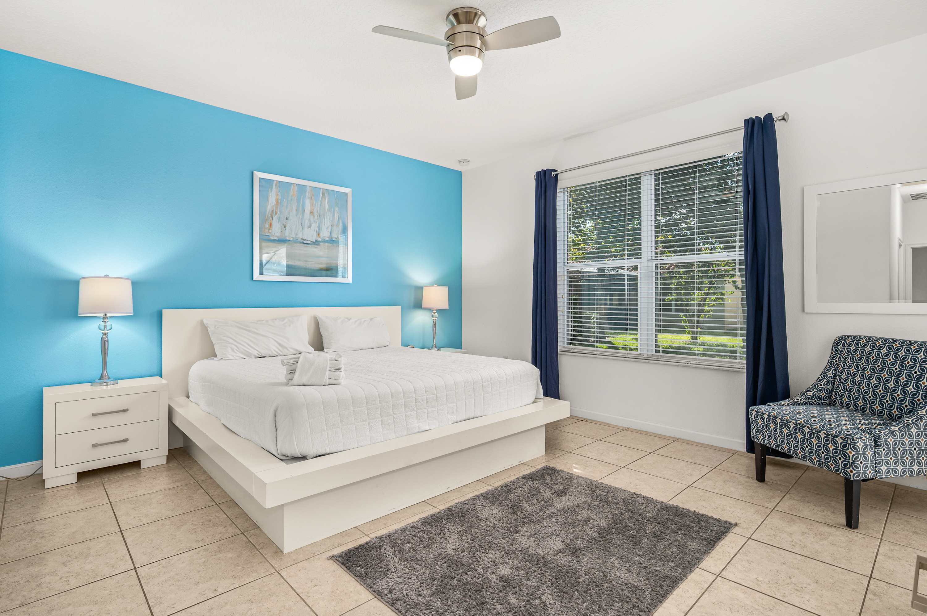 Spacious family home w/ heated pool and game room