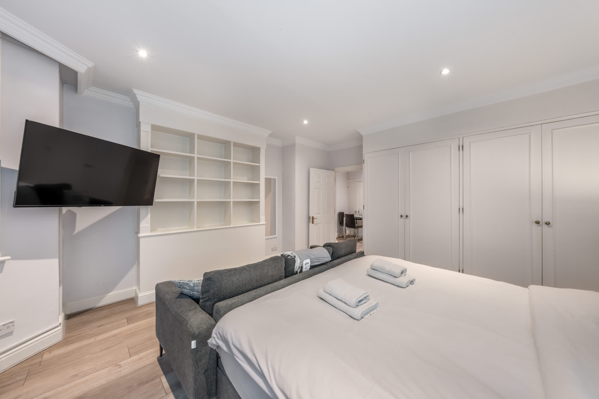 Comfort Studio by Harrods in Beaufort Gardens SW3 - Property image 3 - VivreStays