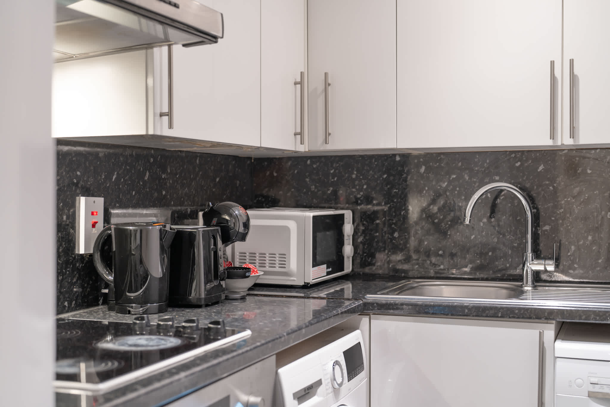 Comfort Studio by Harrods in Beaufort Gardens SW3 - Property image 17 - VivreStays