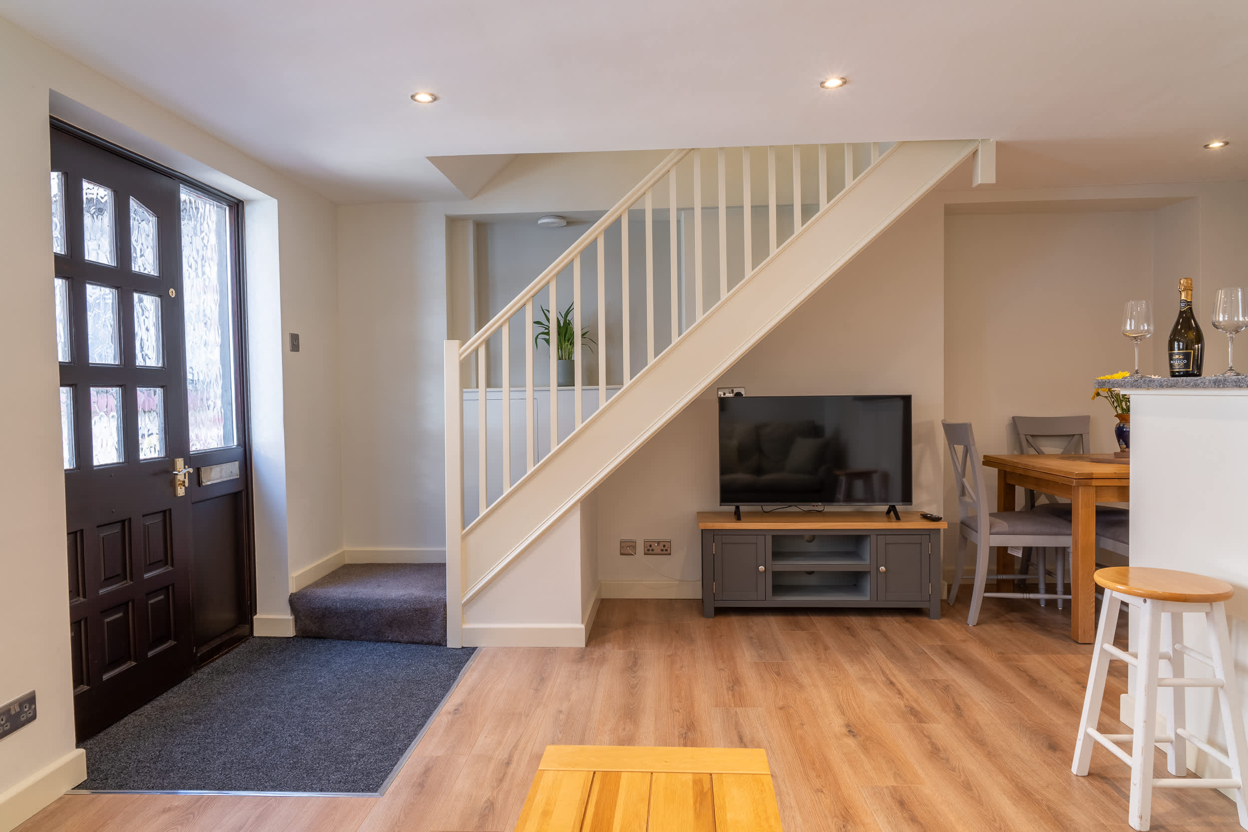 Flanders House - Quite street in the city centre serviced apartment - York - VivreStays