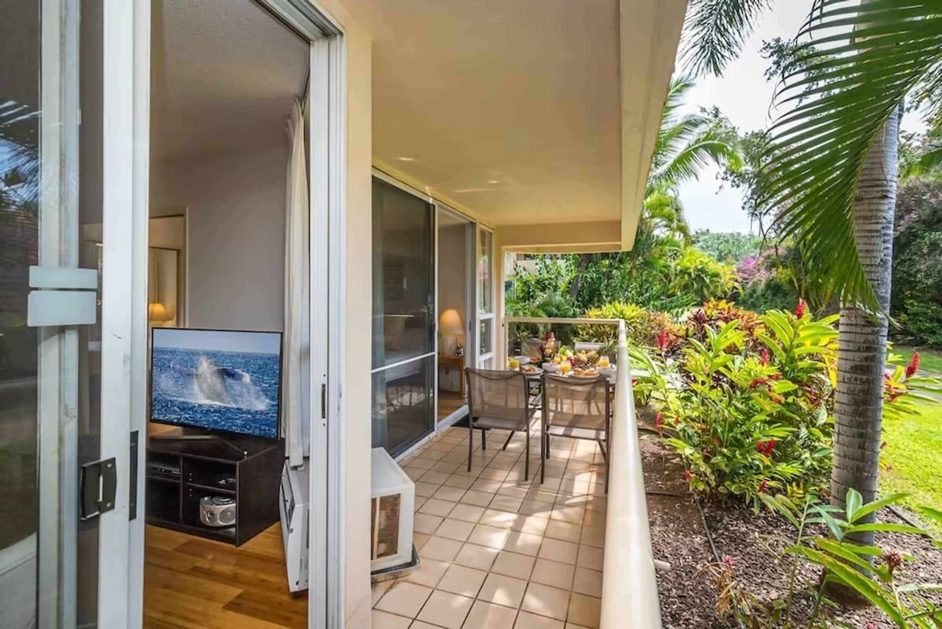 2 Bedrooms Condo, Steps from the Beach — photo 30