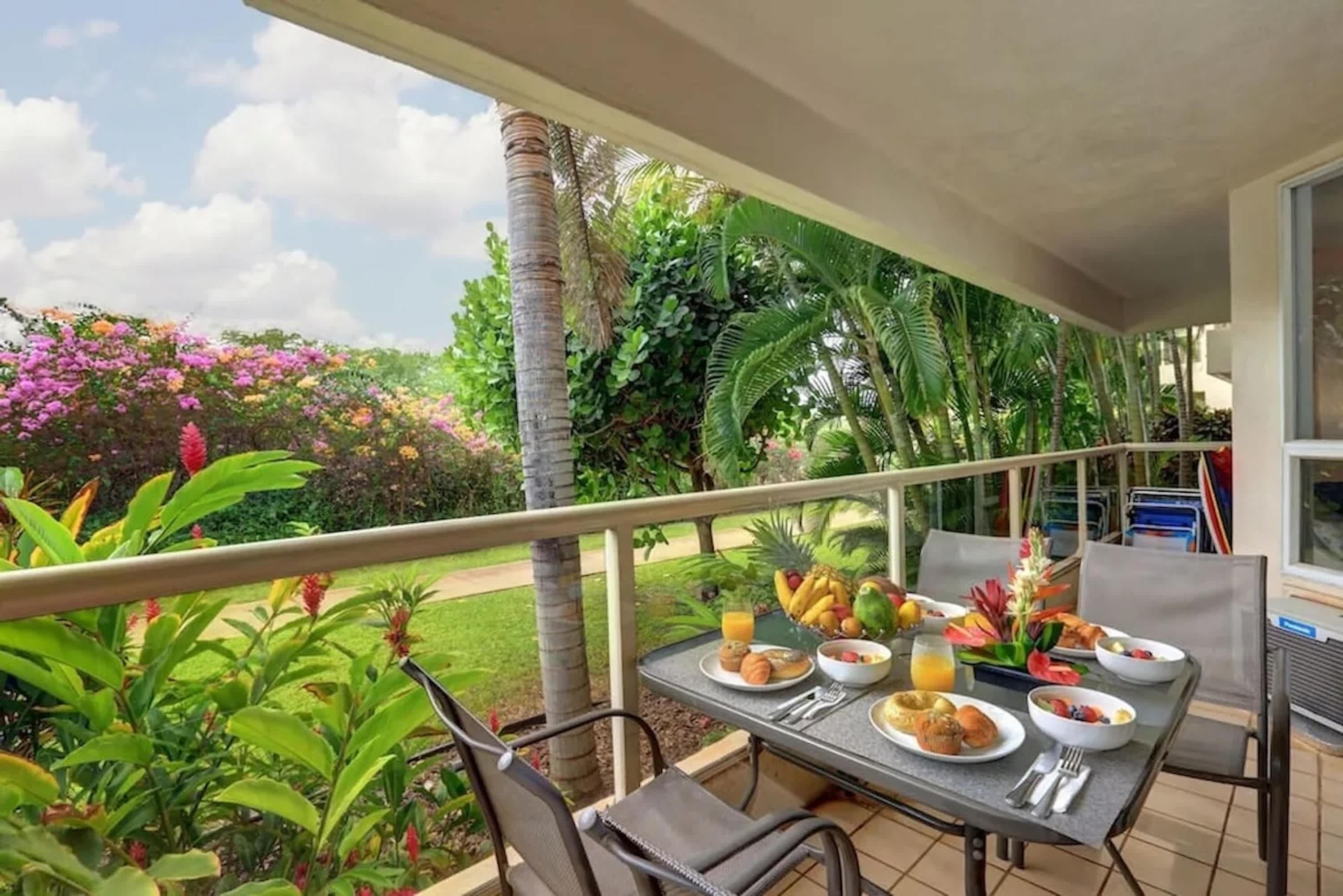 2 Bedrooms Condo, Steps from the Beach — photo 39