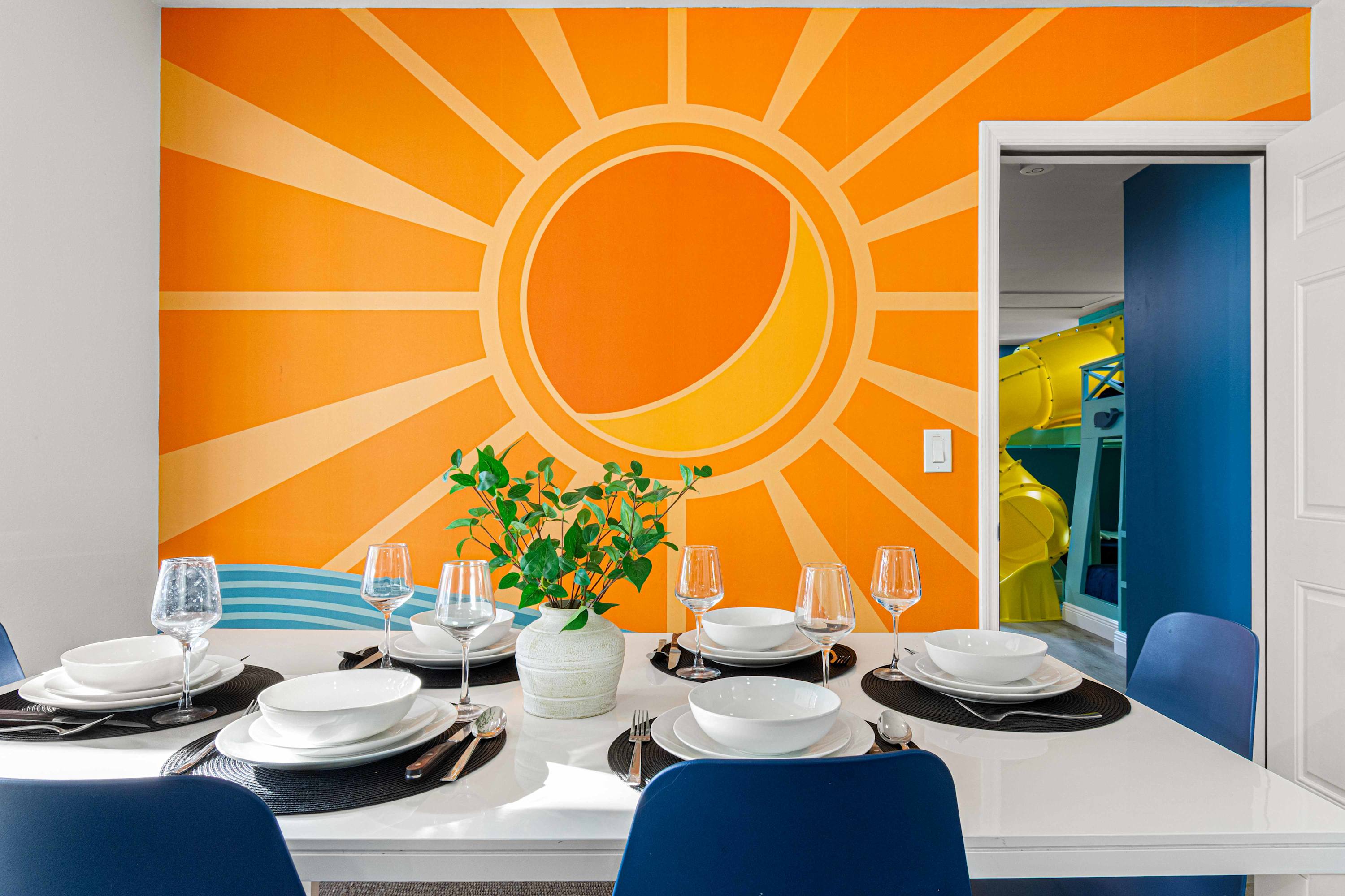 Tropical boho retreat w/private salt pool & games