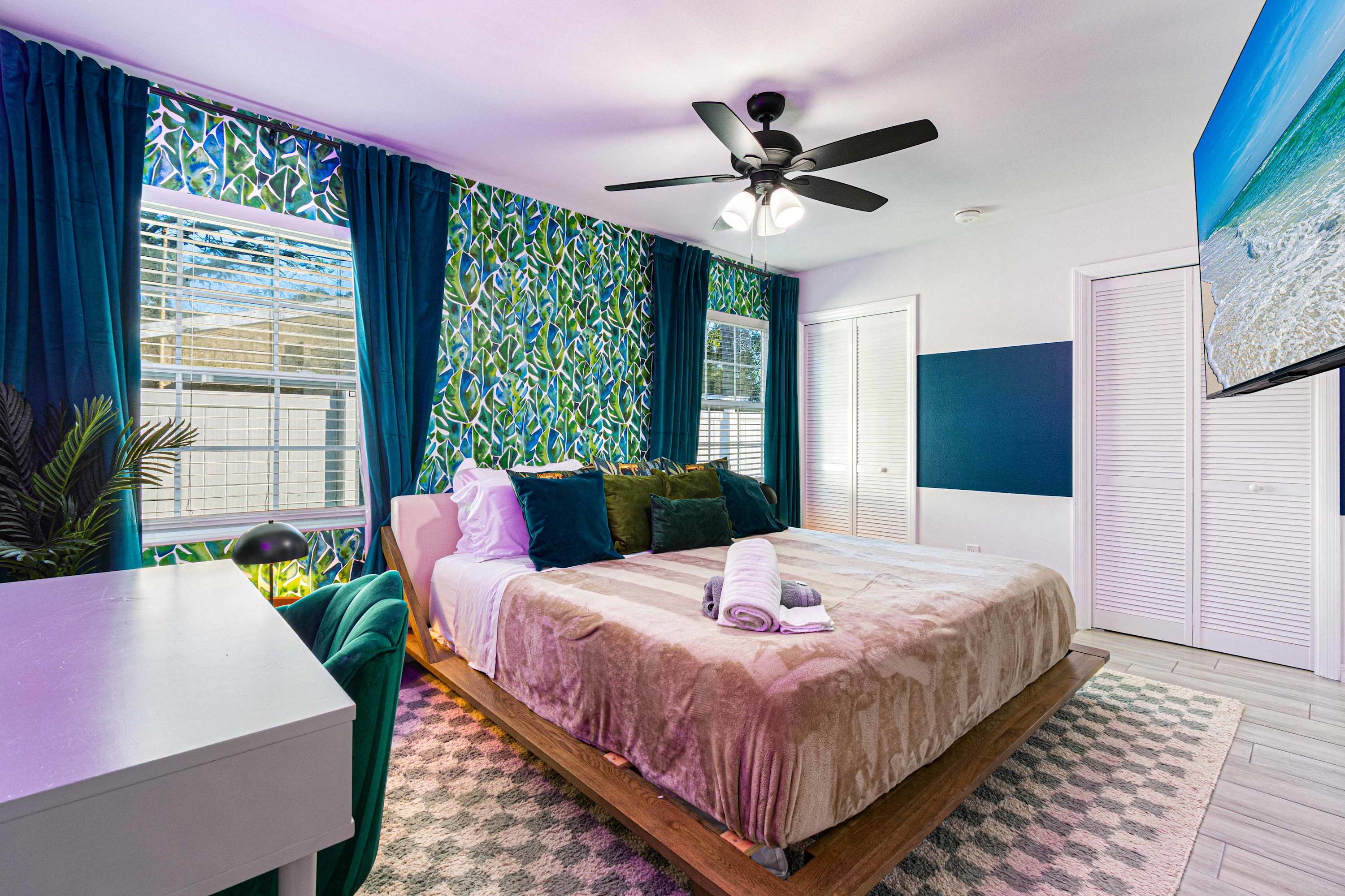 King Bedroom ( Blue) Side View