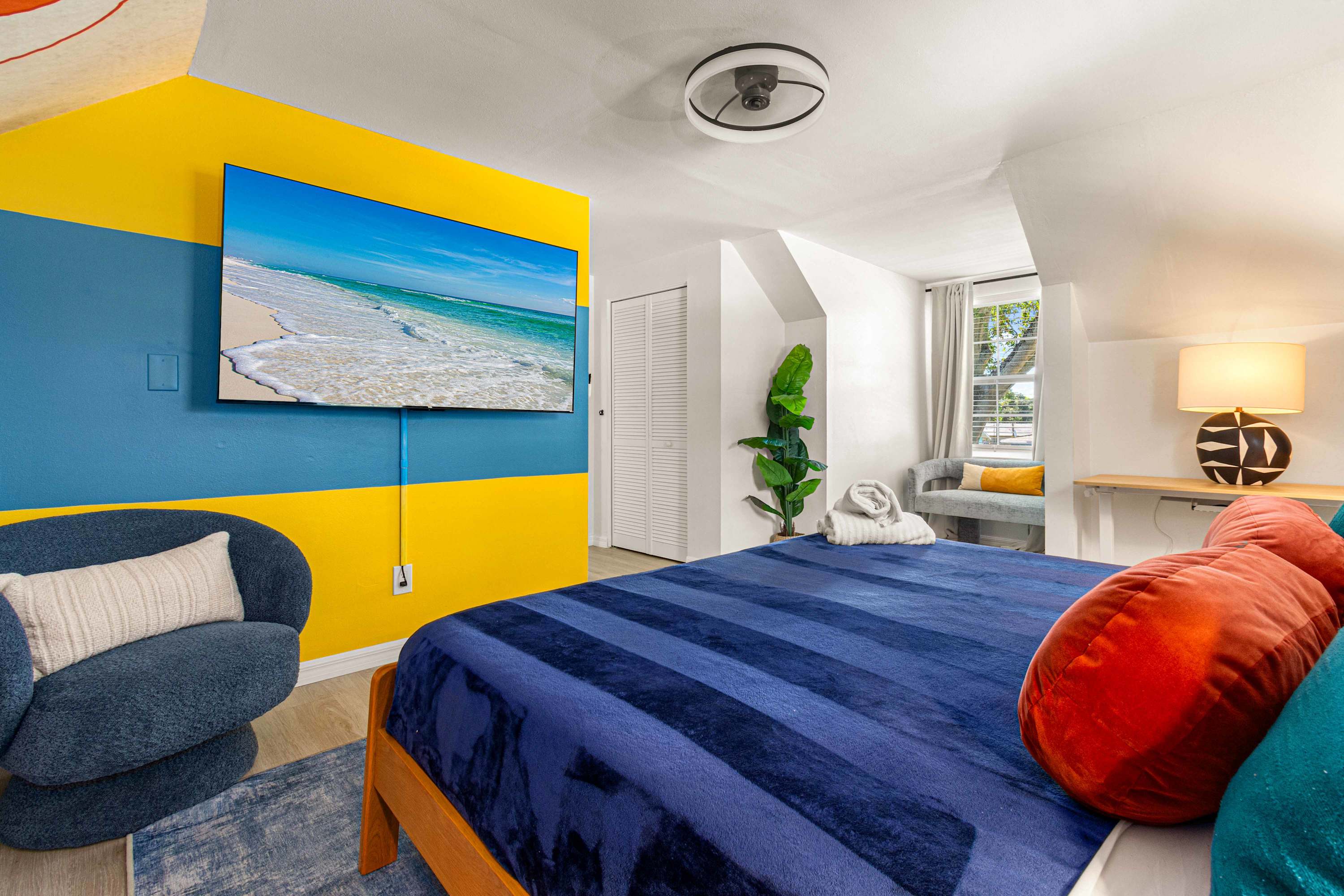 Queen Bed With TV Good Vibes Room