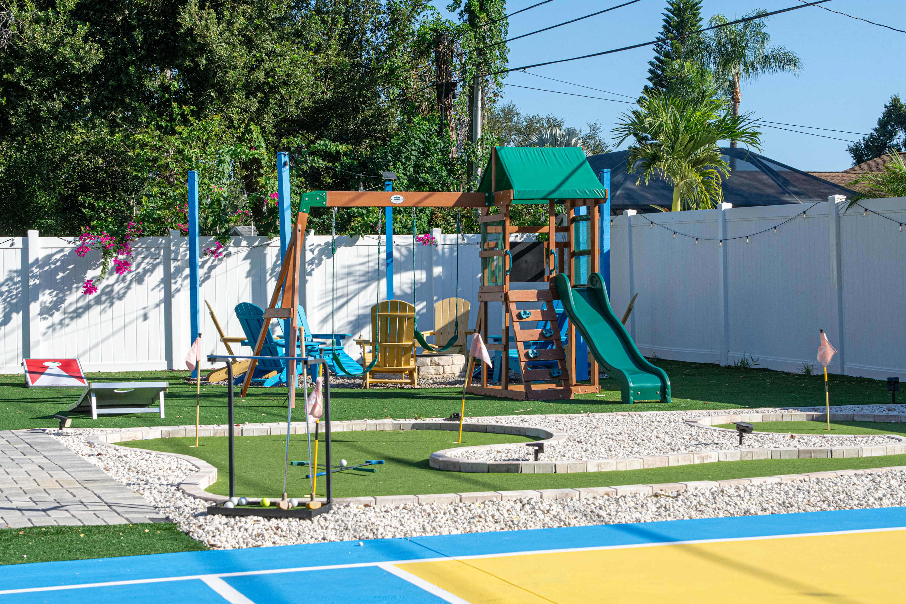 Tropical boho retreat w/private salt pool & games