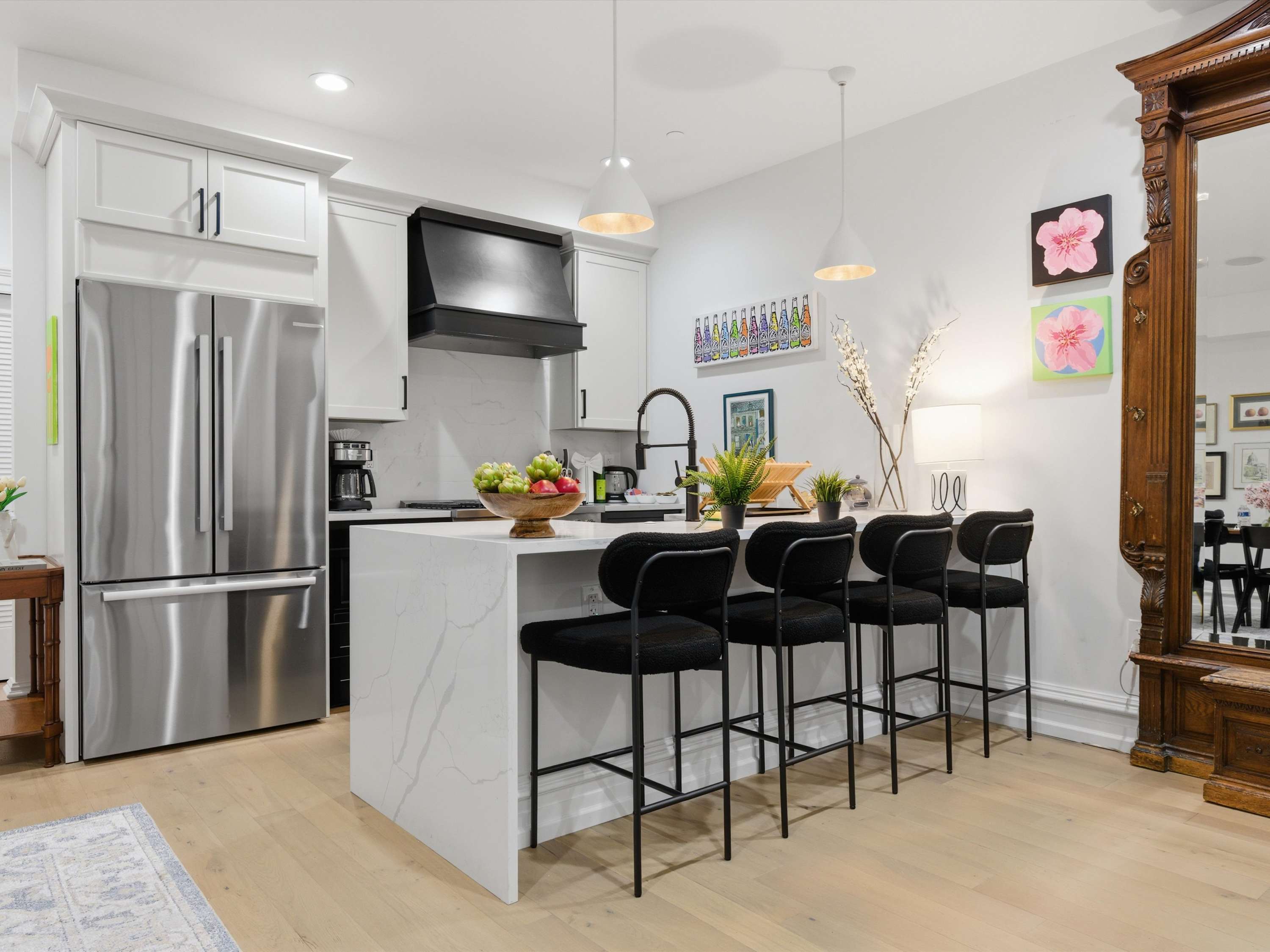 Elegant 2BR Retreat Steps to Dupont Circle & METRO — Washington, DC — vacation rental