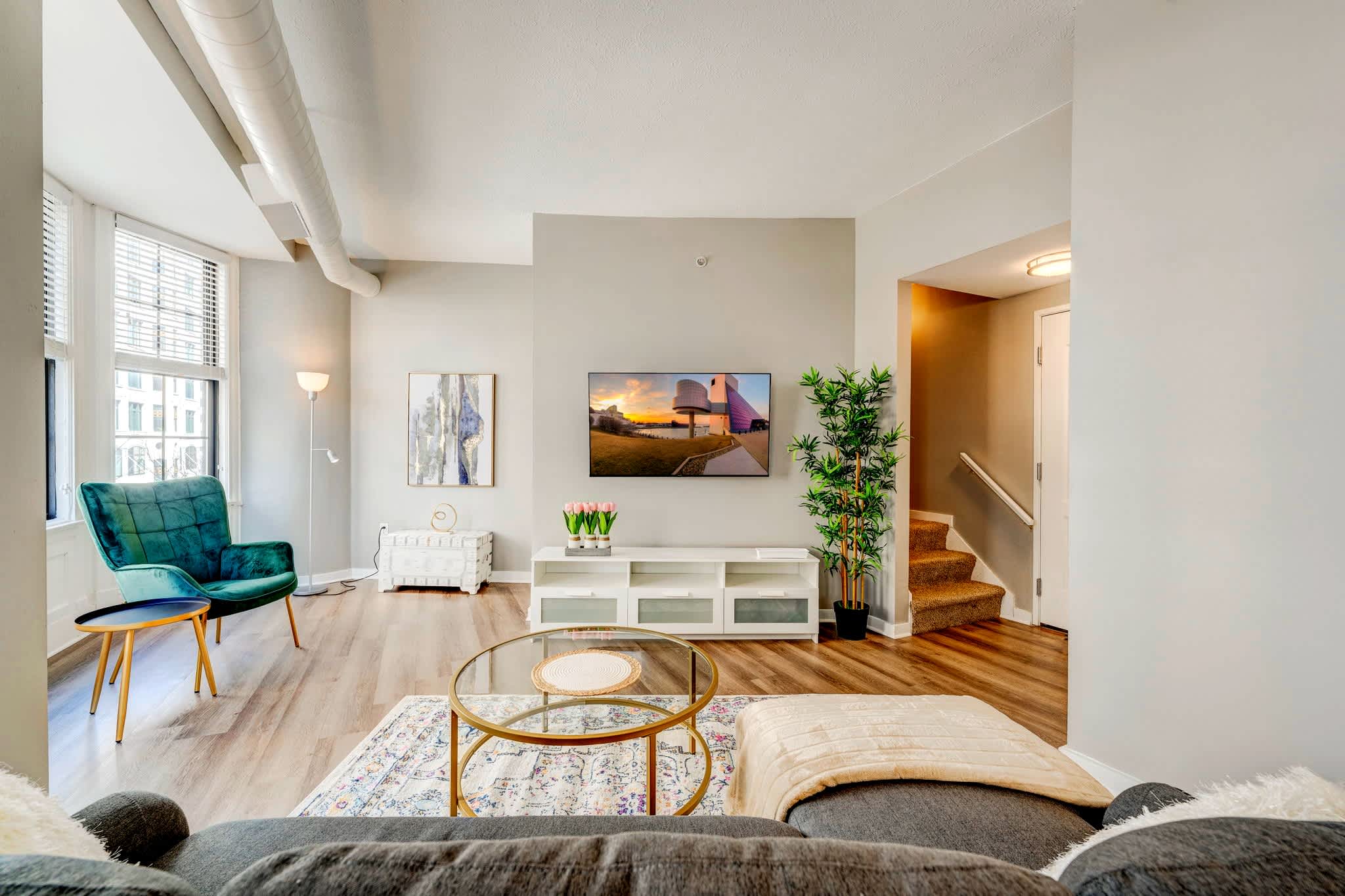 Luxe 2B in Playhouse Square • Pool & Spa • Gym — Cleveland, OH — vacation rental