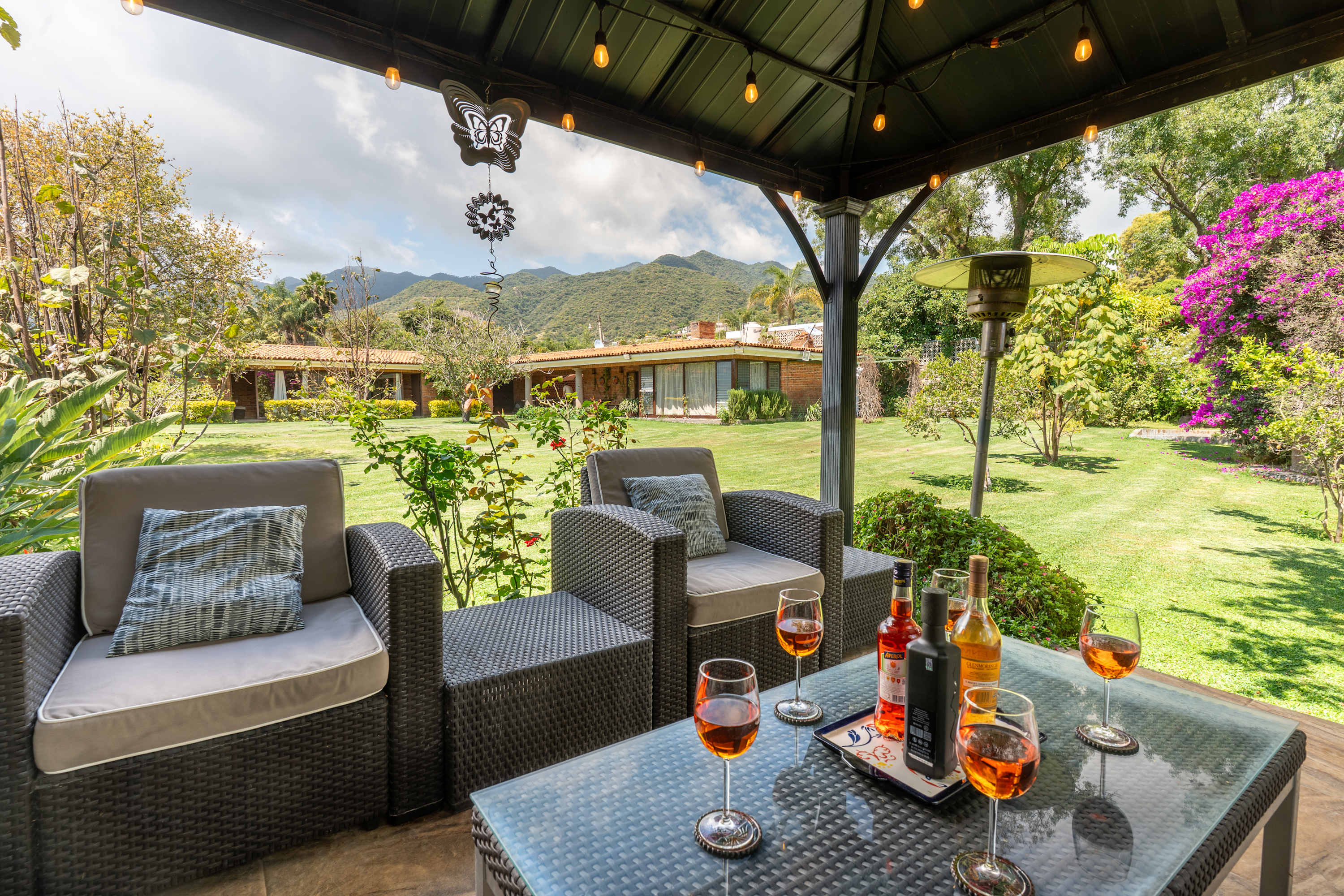 ANANA Casa SK |  Villa, Garden & Family-Friendly