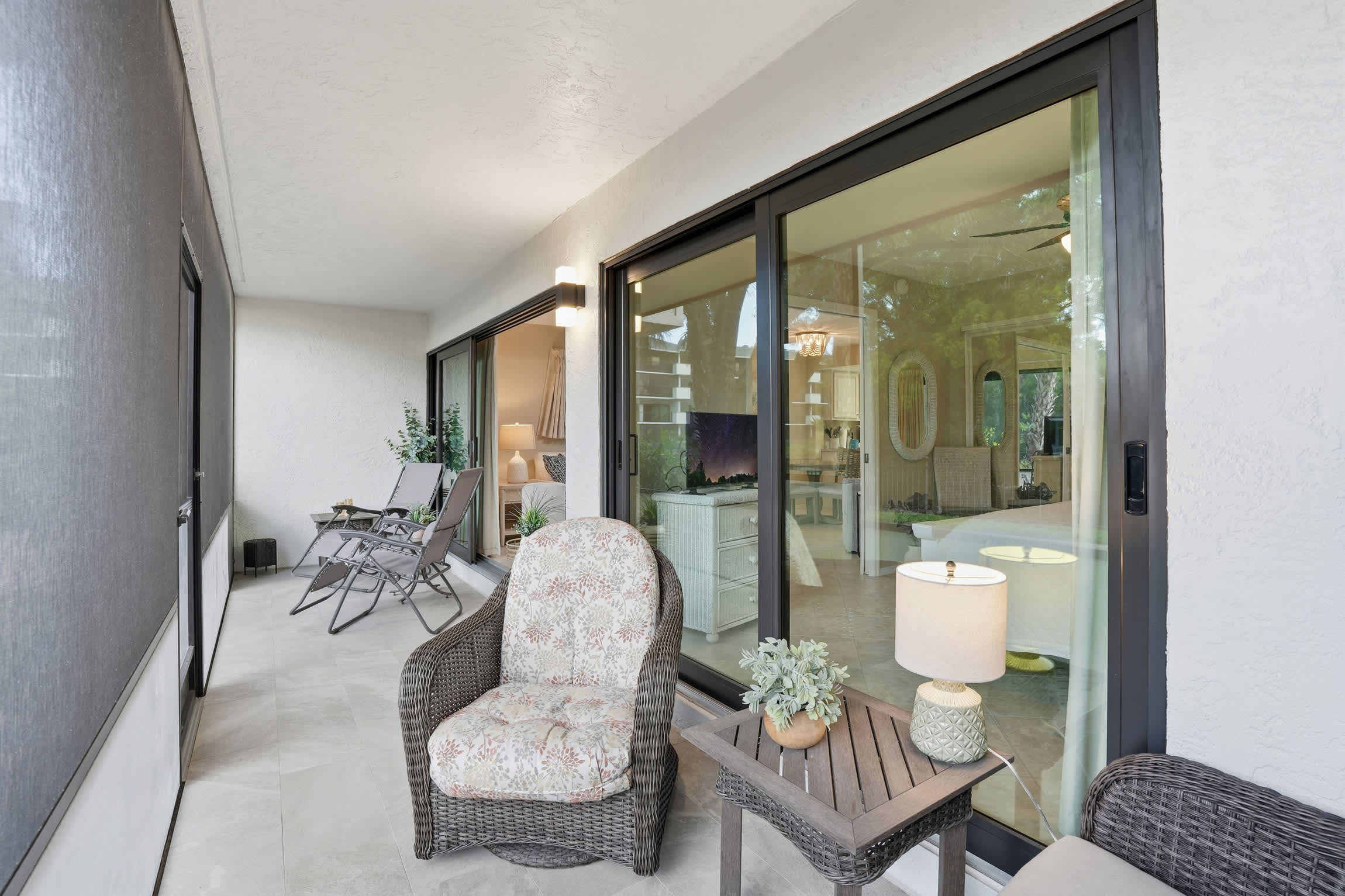 G 144 First Floor End Unit With Lake Views 22