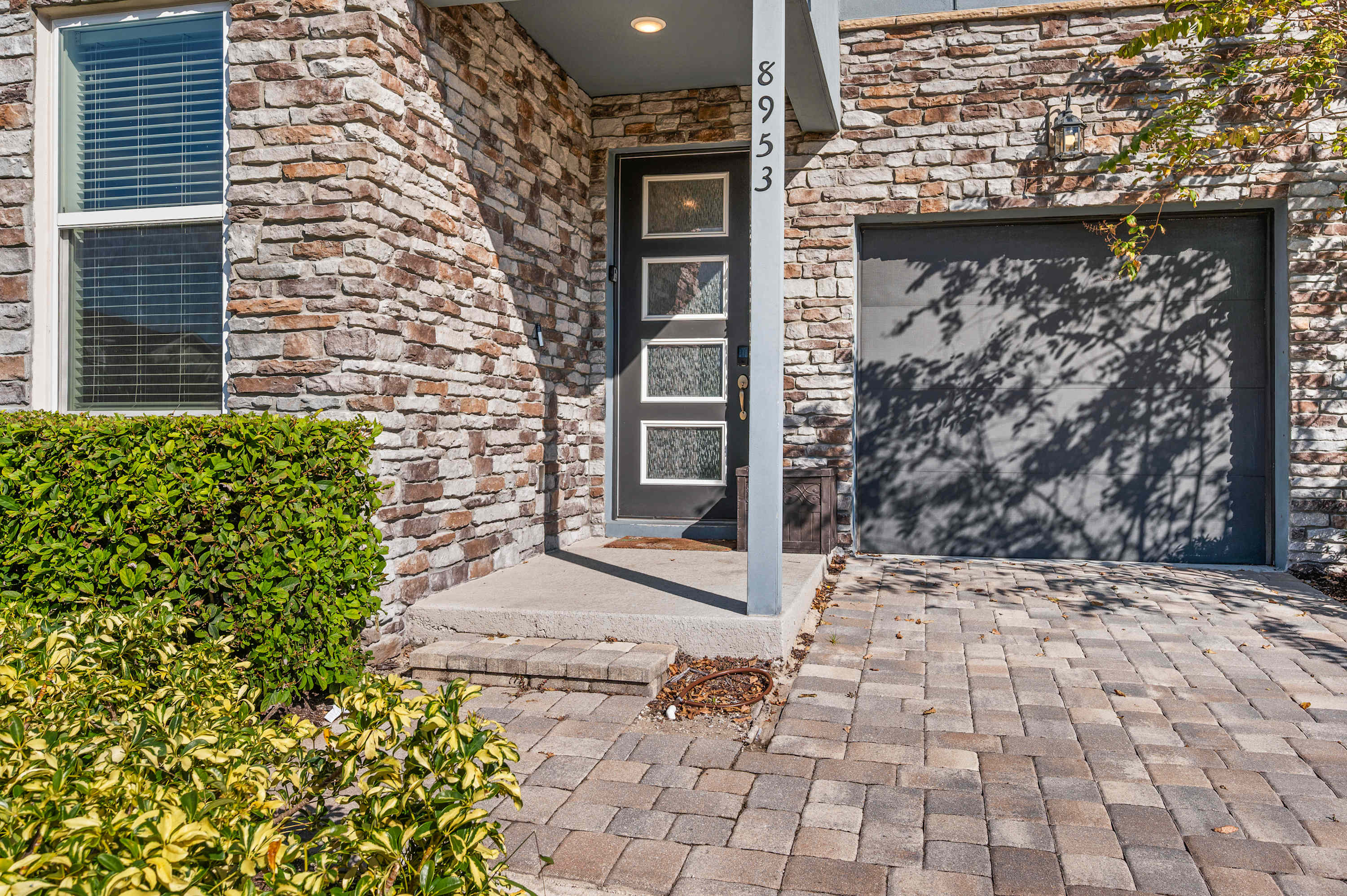 Luxury villa w/pool & hot tub near Disney