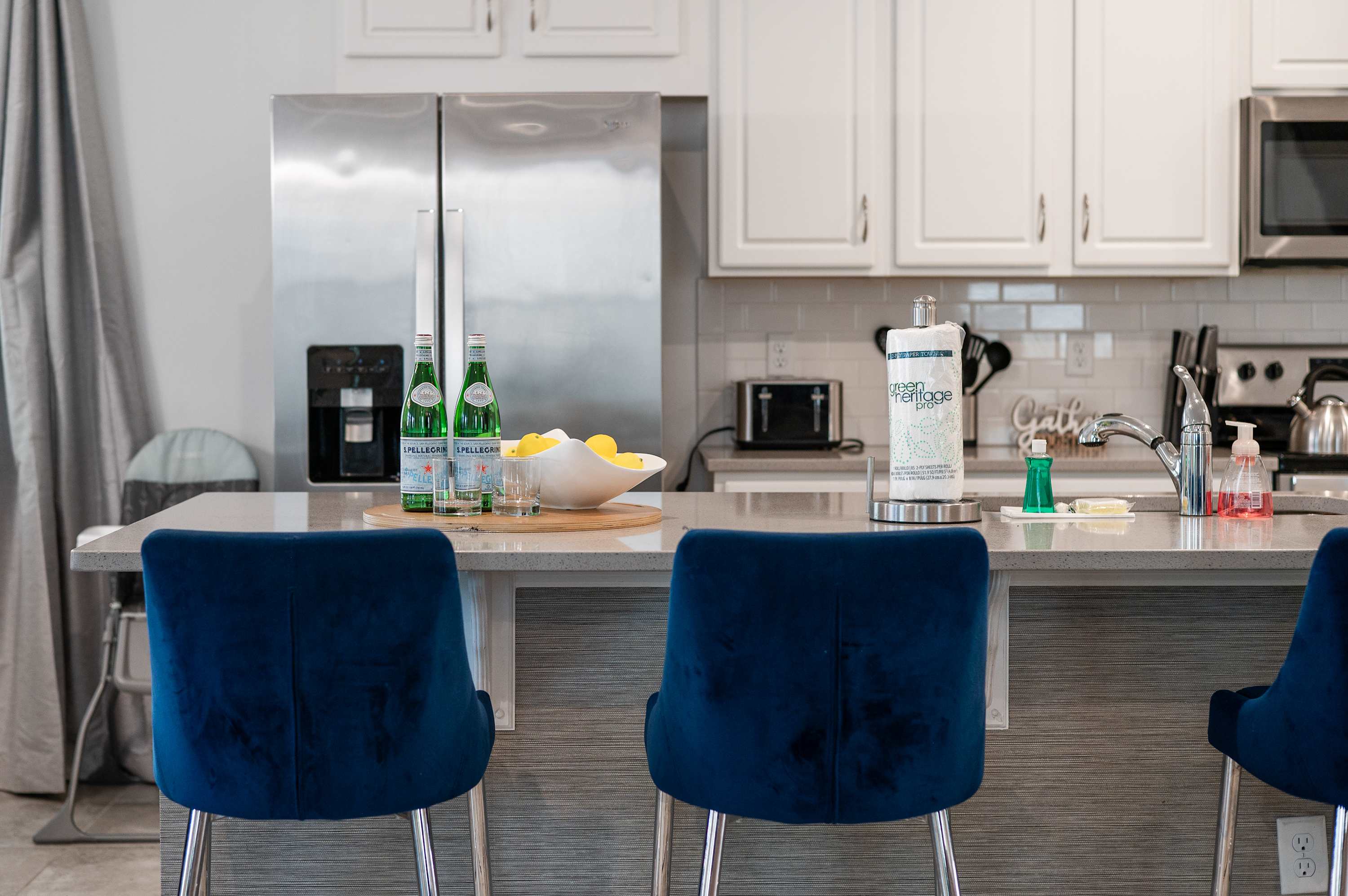 Luxury villa w/pool & hot tub near Disney