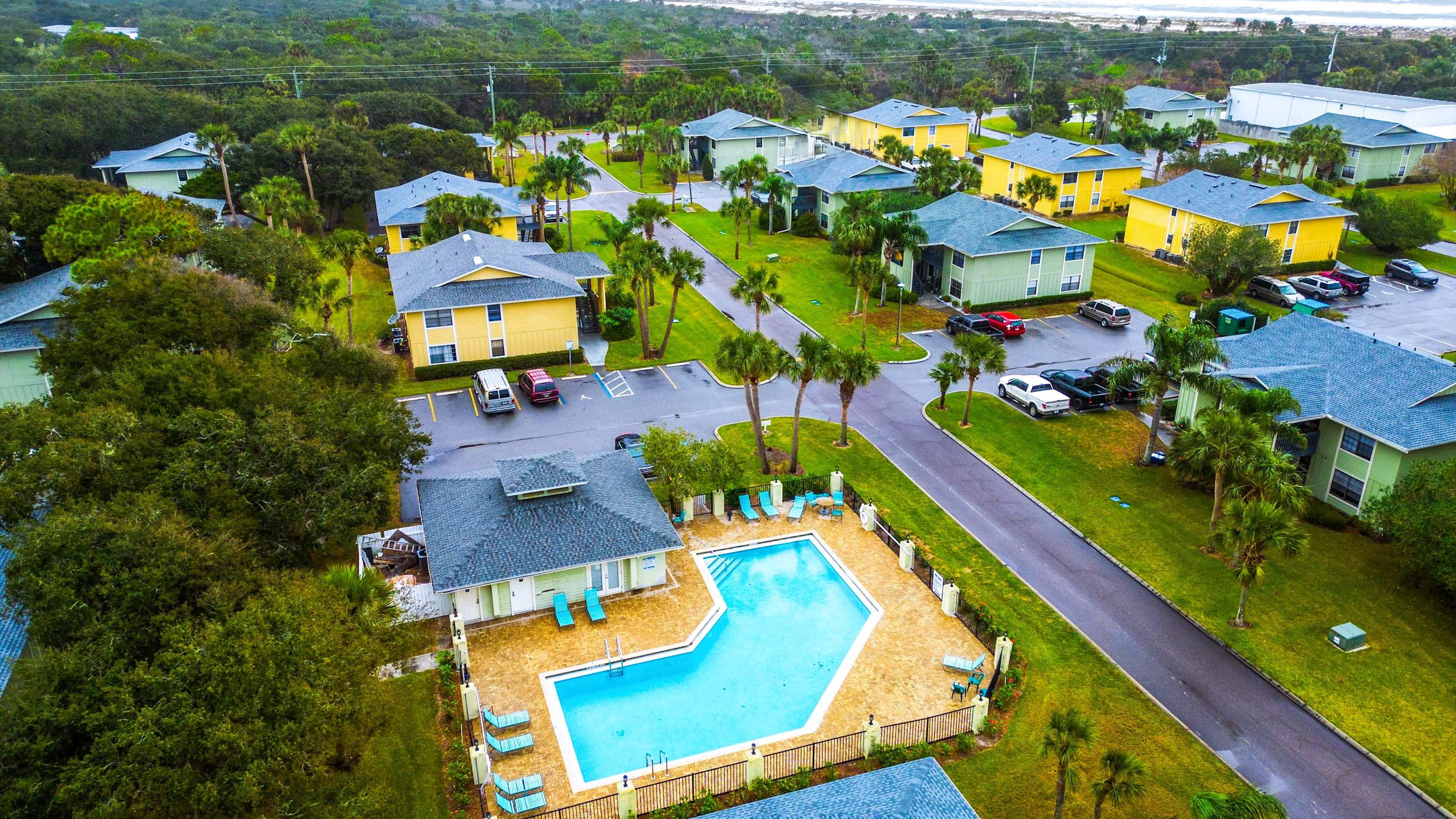 Take advantage of the complex amenities 