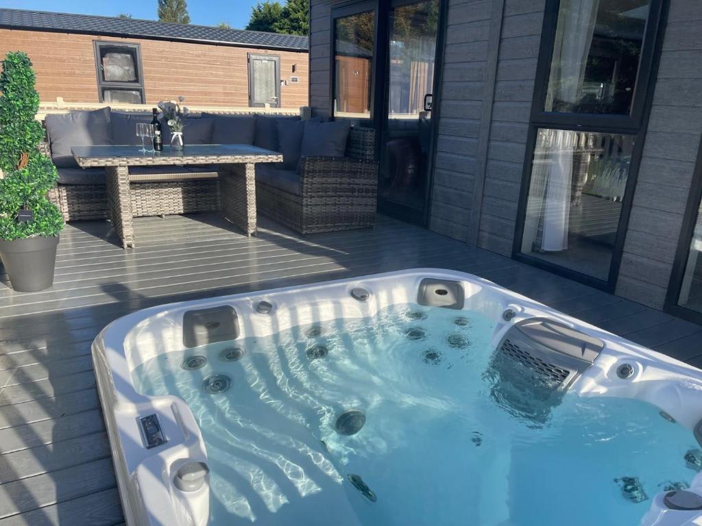 Ailsa Lodge – photo 1