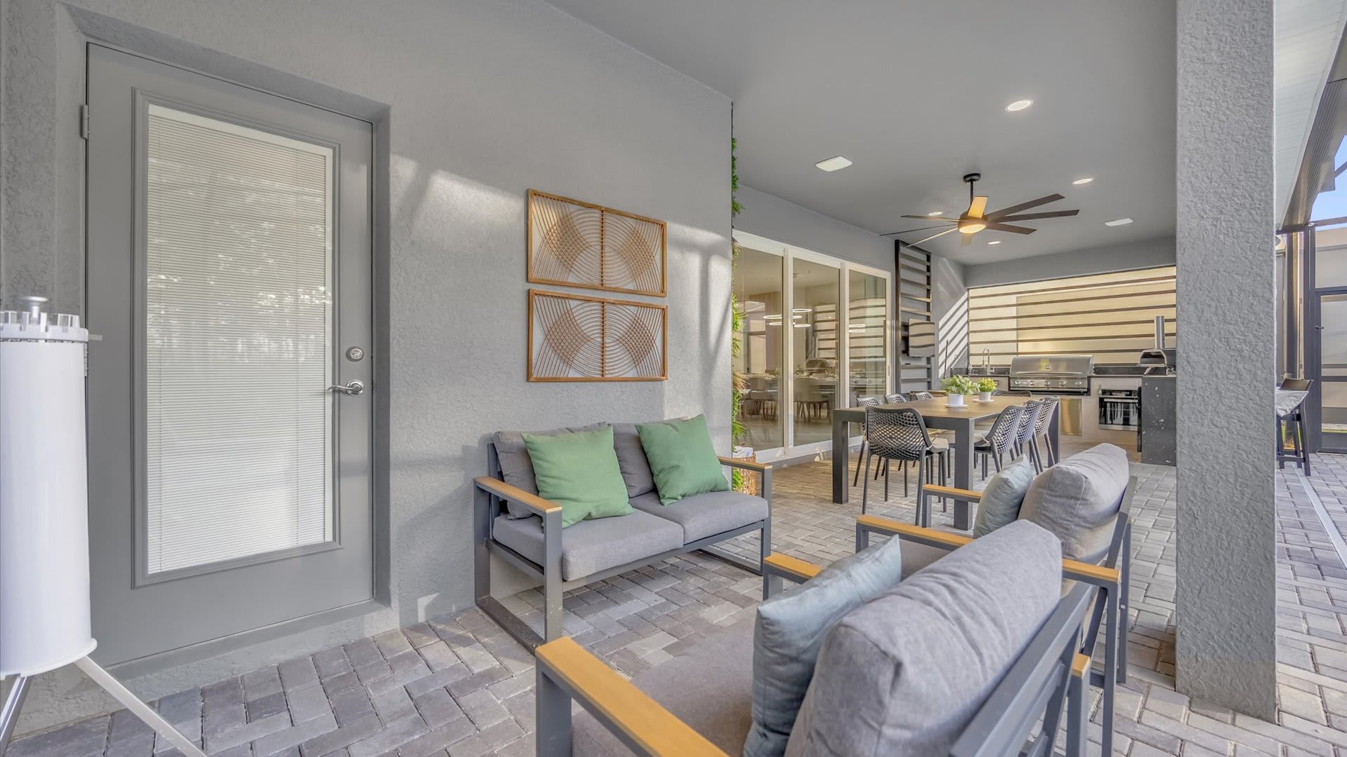 Fully Furnished Outdoor Patio 