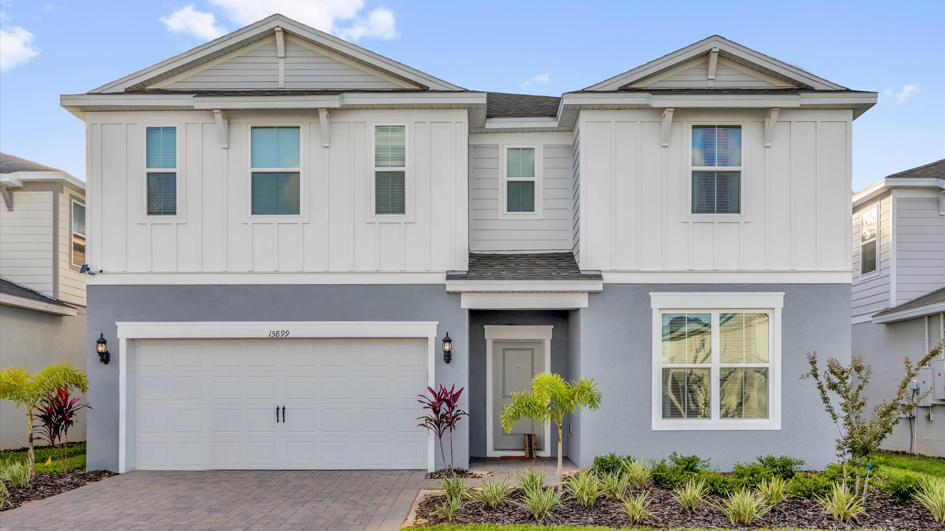 7 Bedroom Home Exterior and Driveway