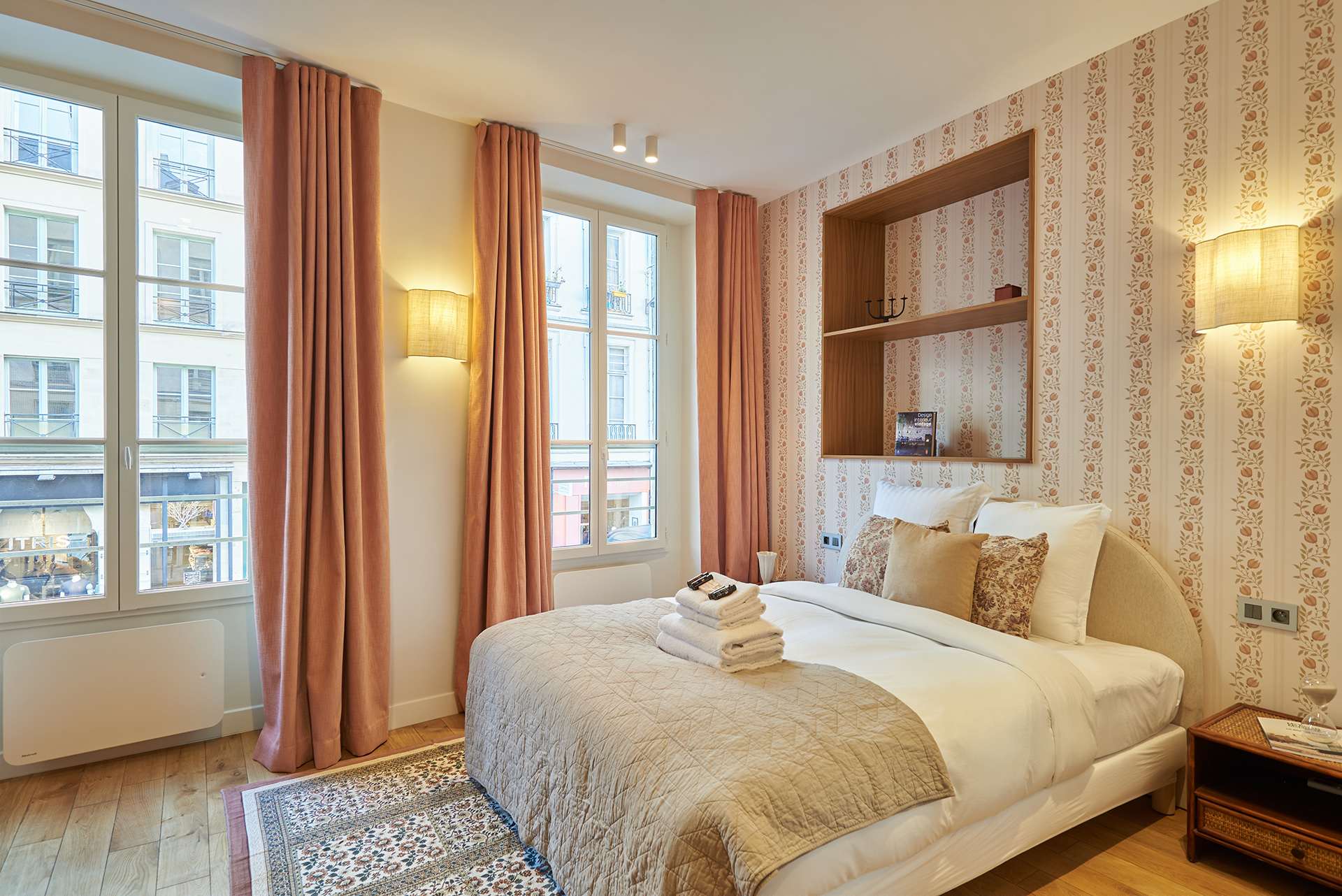 Sublim new triplex on Place des Vosges — Paris, Île-de-France — vacation rental