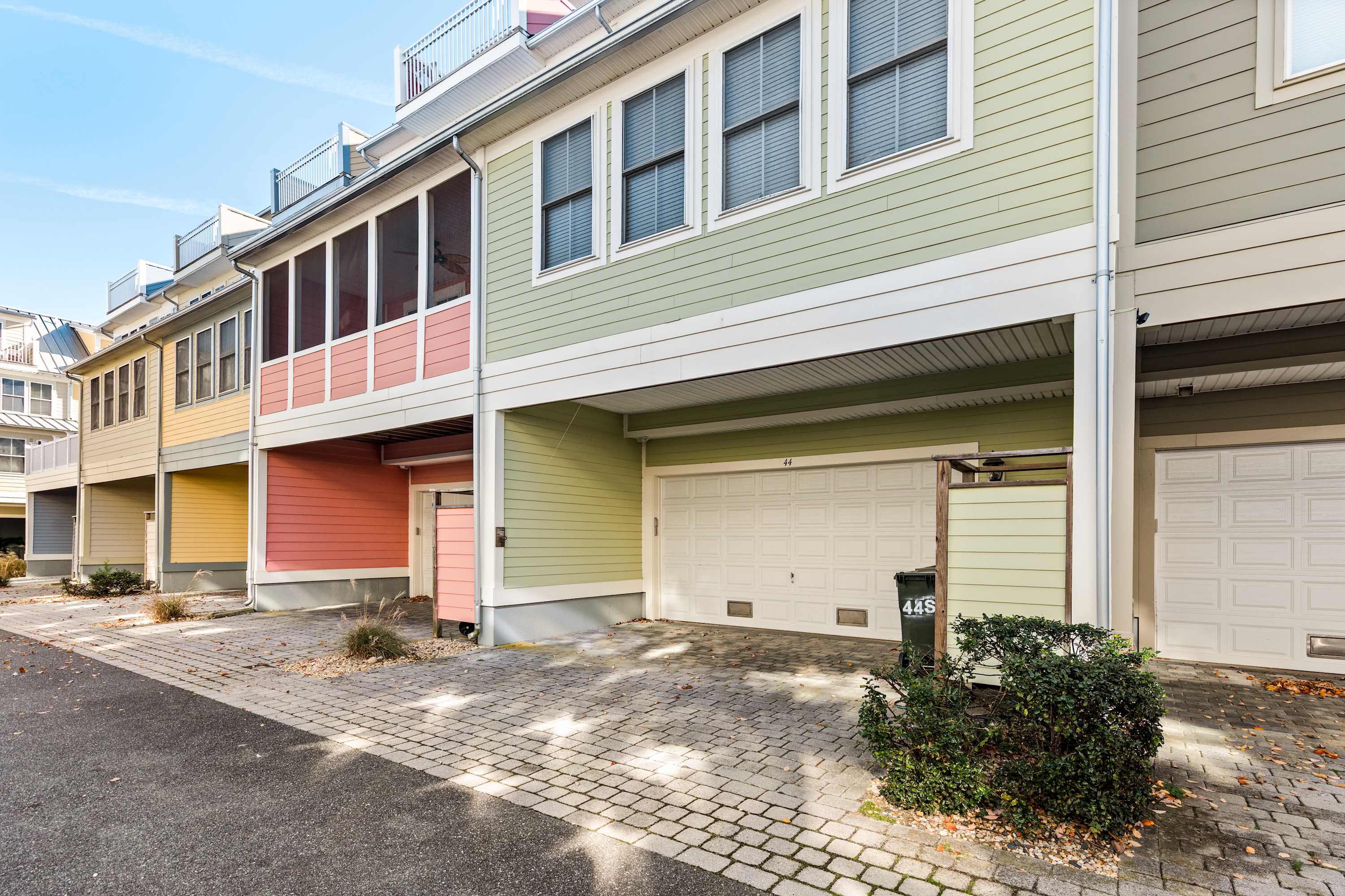 44 Sunset Island Dr