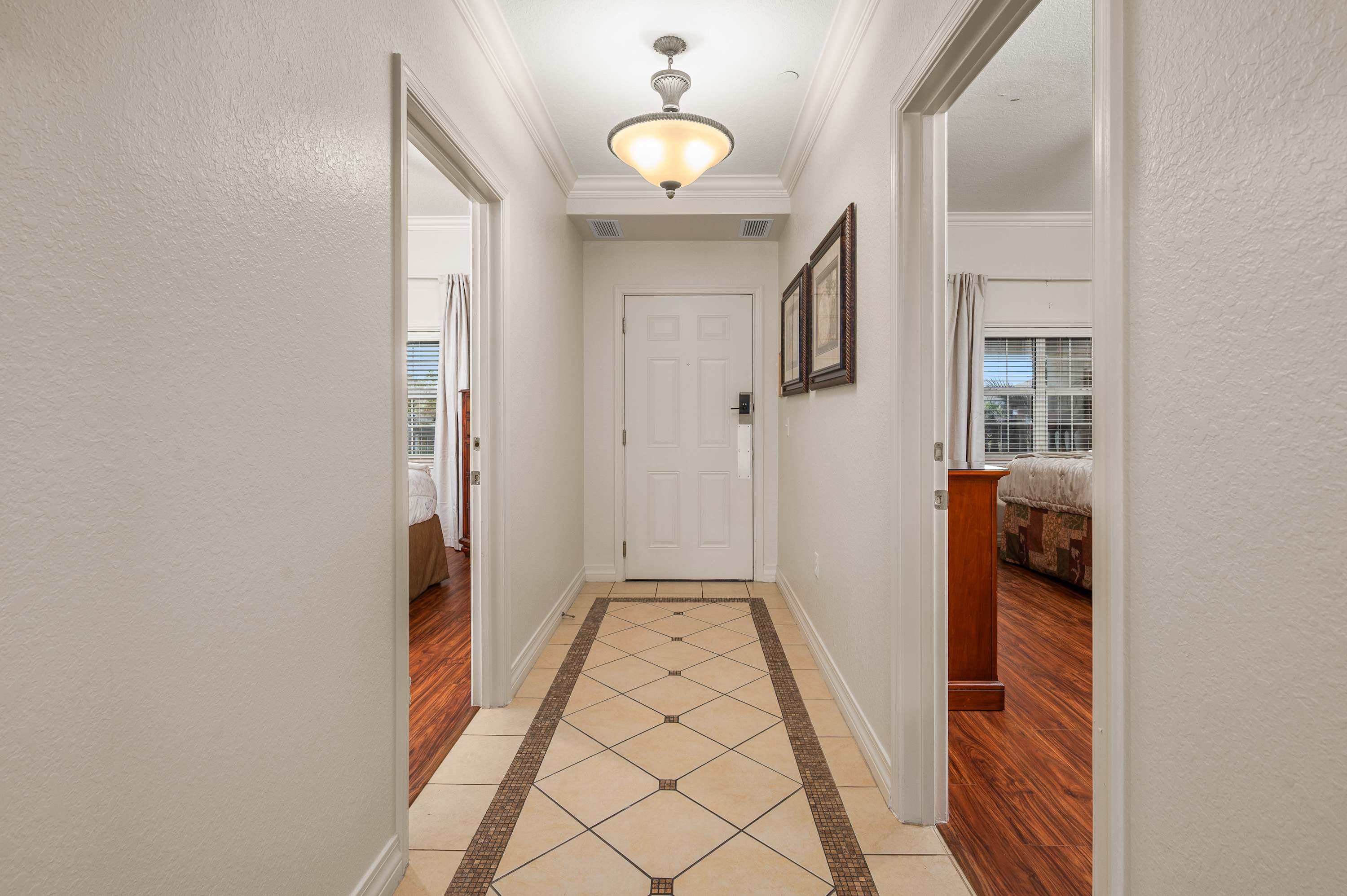 Reunion condo near Disney w/ pool & balcony