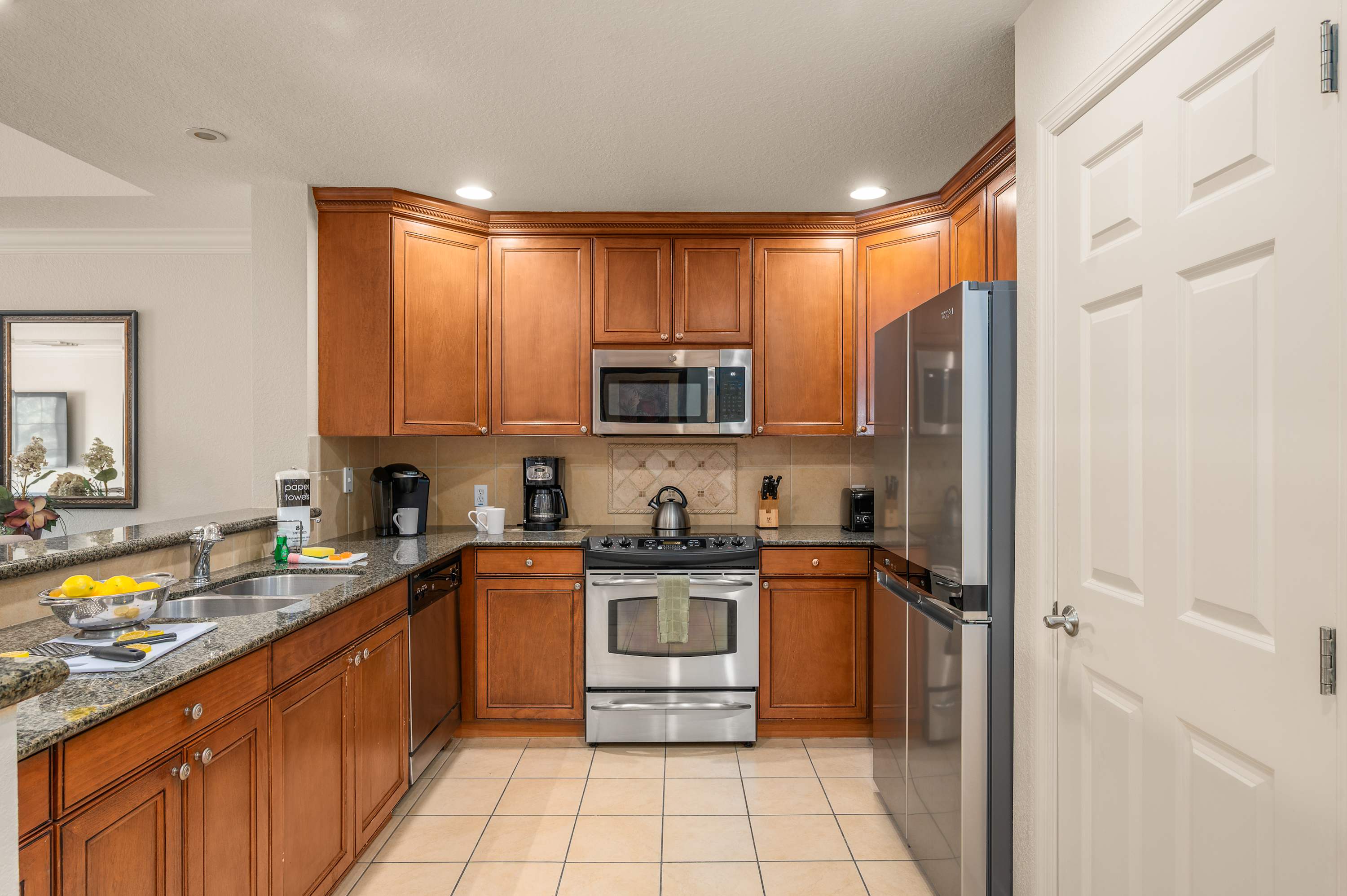 Reunion condo near Disney w/ pool & balcony