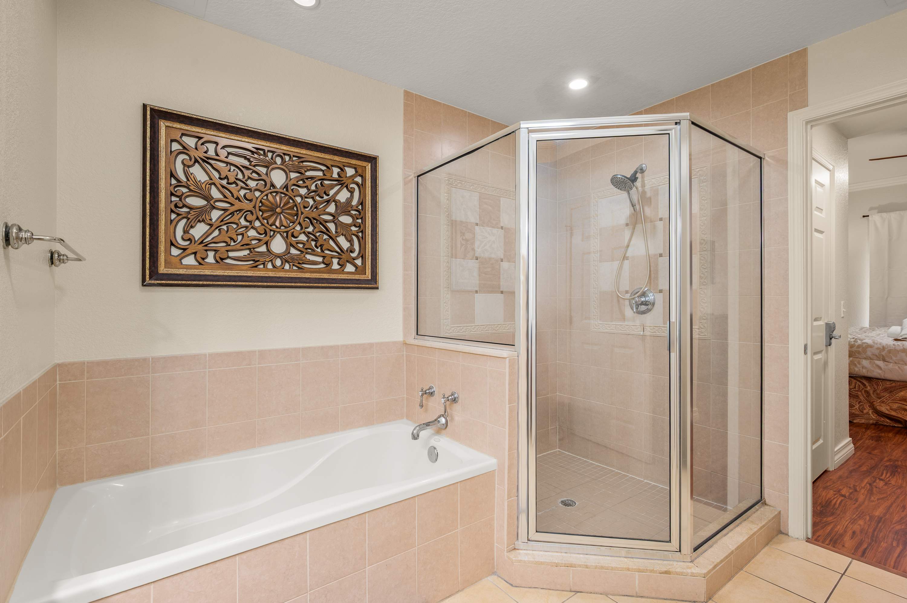 Reunion condo near Disney w/ pool & balcony