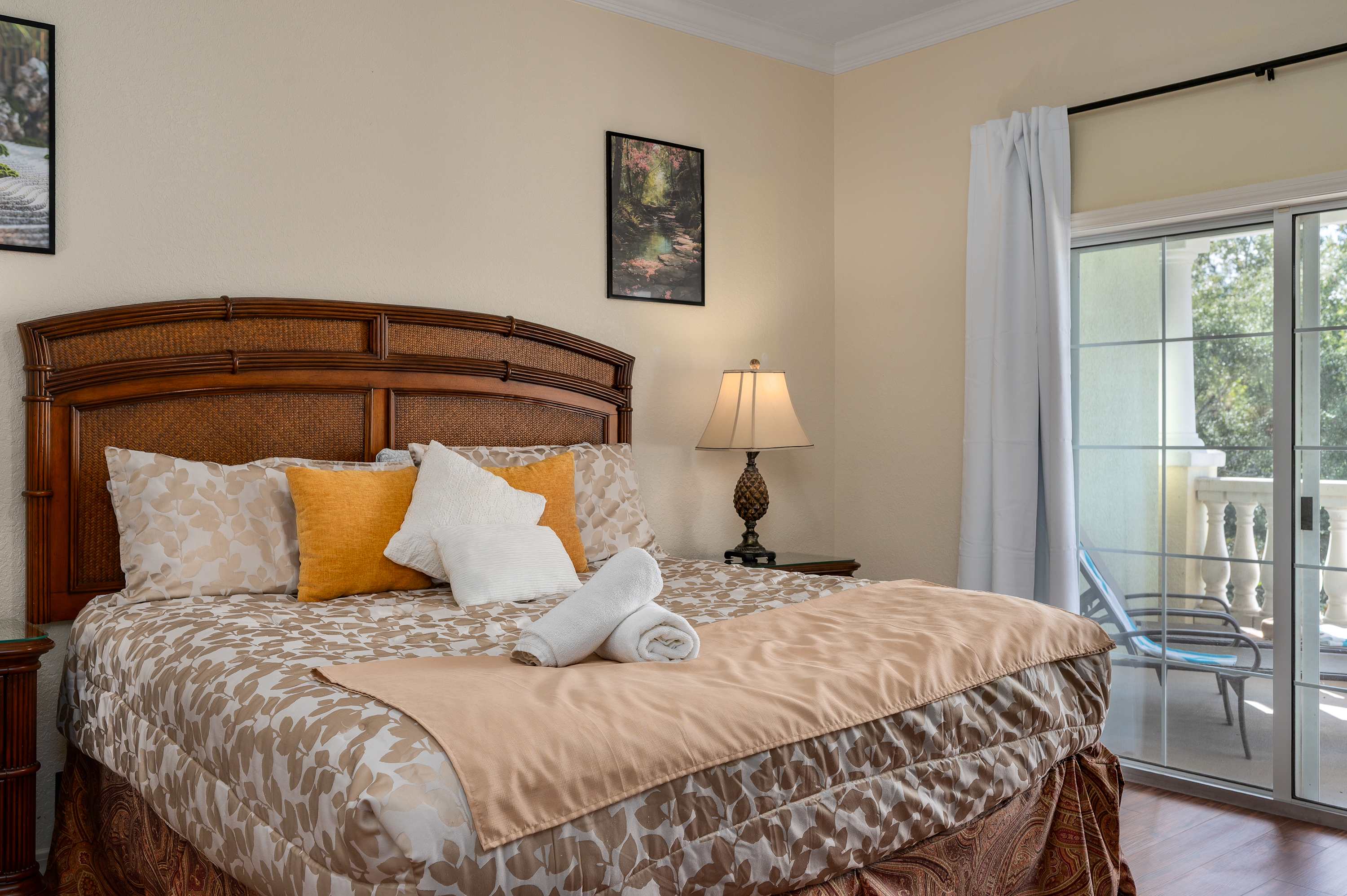 Reunion condo near Disney w/ pool & balcony