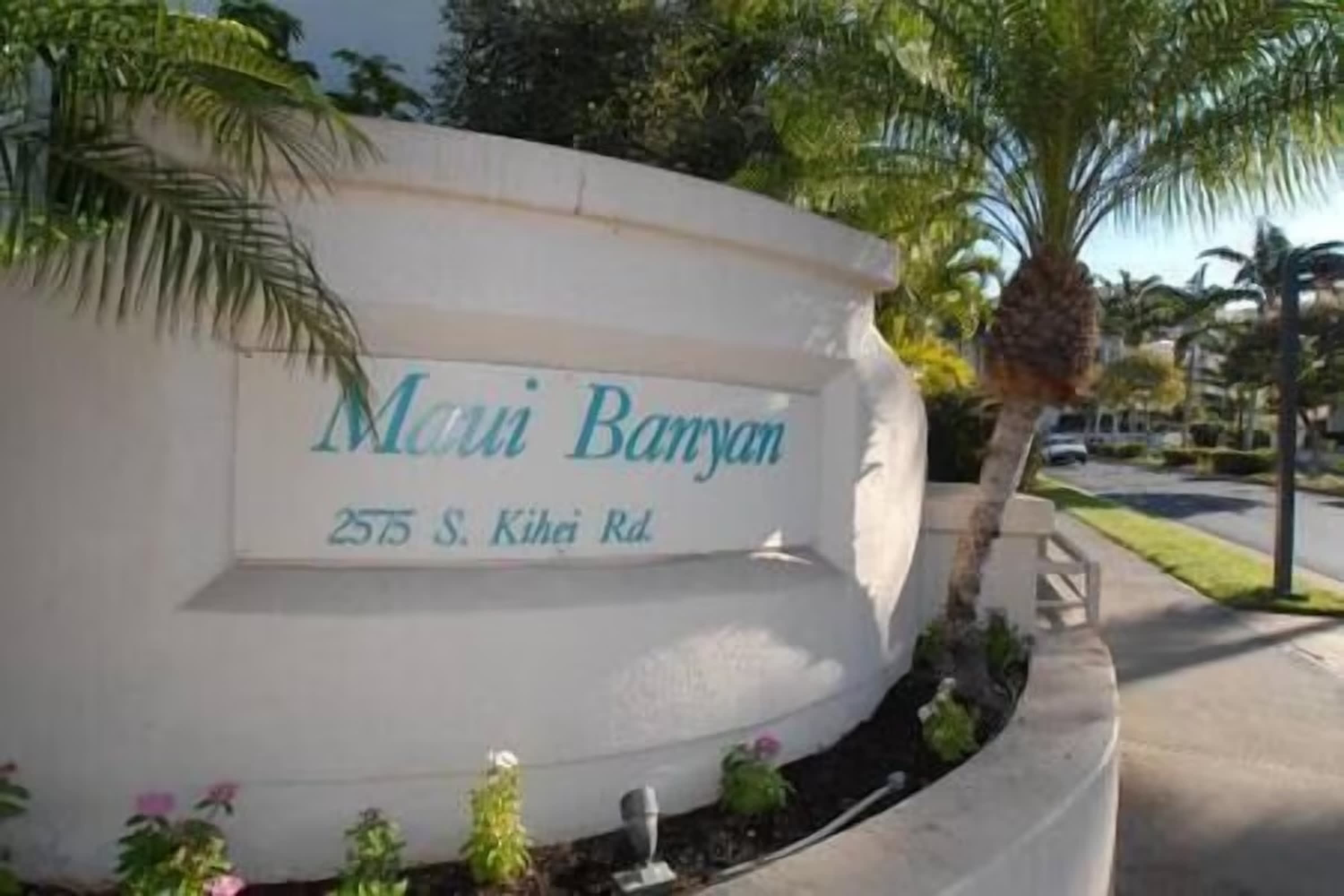 Steps to Beach! Chic 2BR at Maui Banyan Resort — photo 47