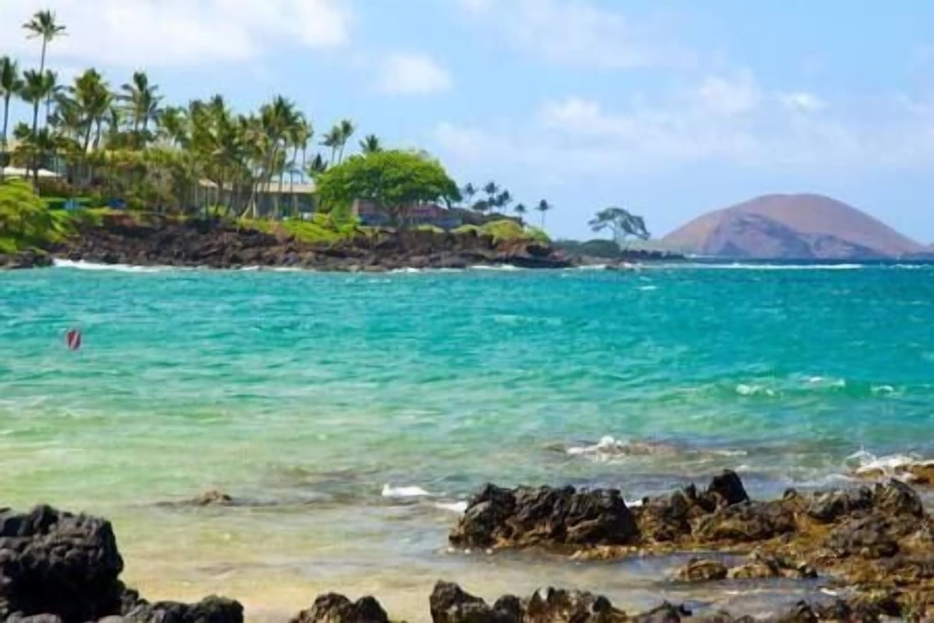 Steps to Beach! Chic 2BR at Maui Banyan Resort — photo 54