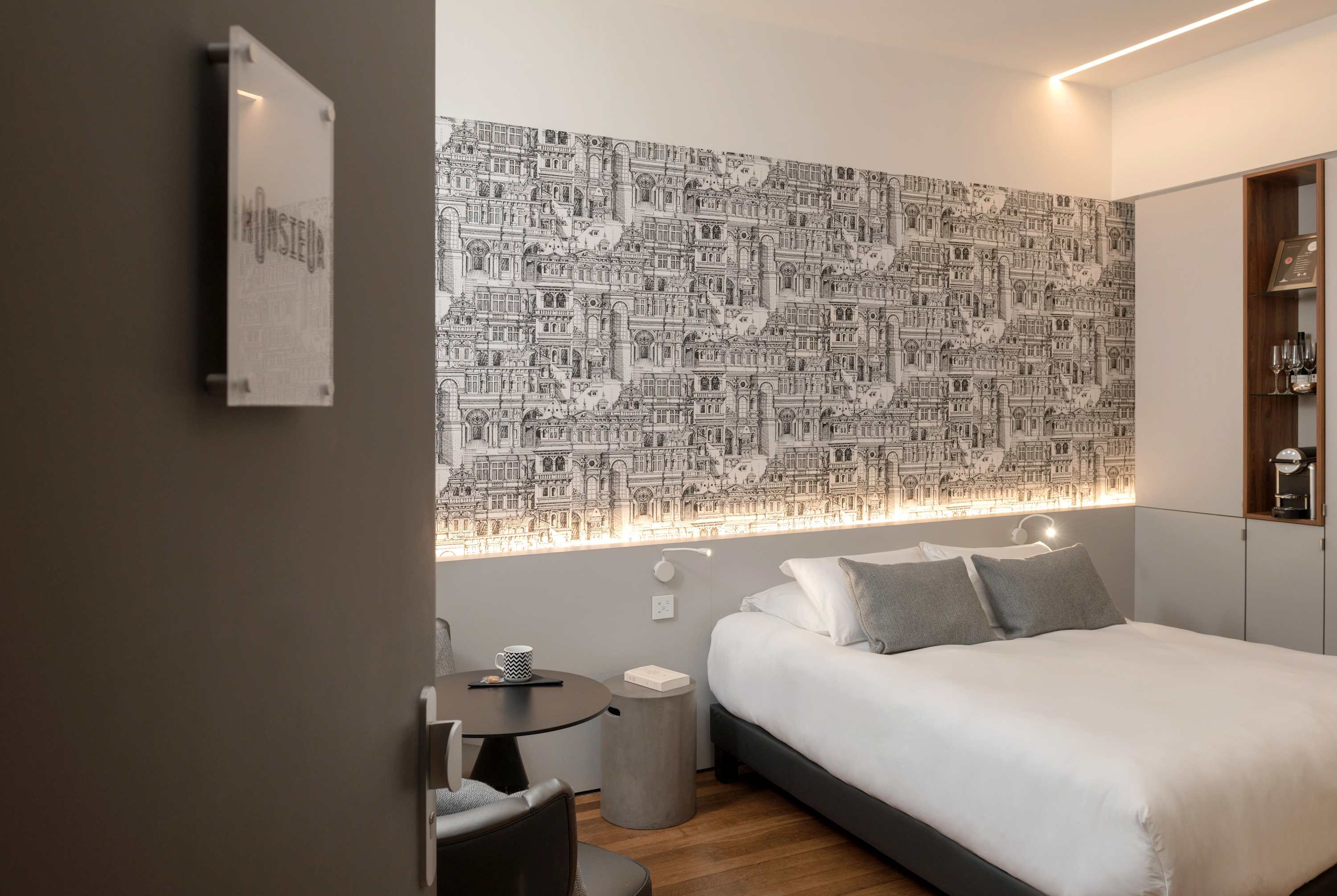 Suite Monsieur — Lyon, Auvergne-Rhône-Alpes — vacation rental