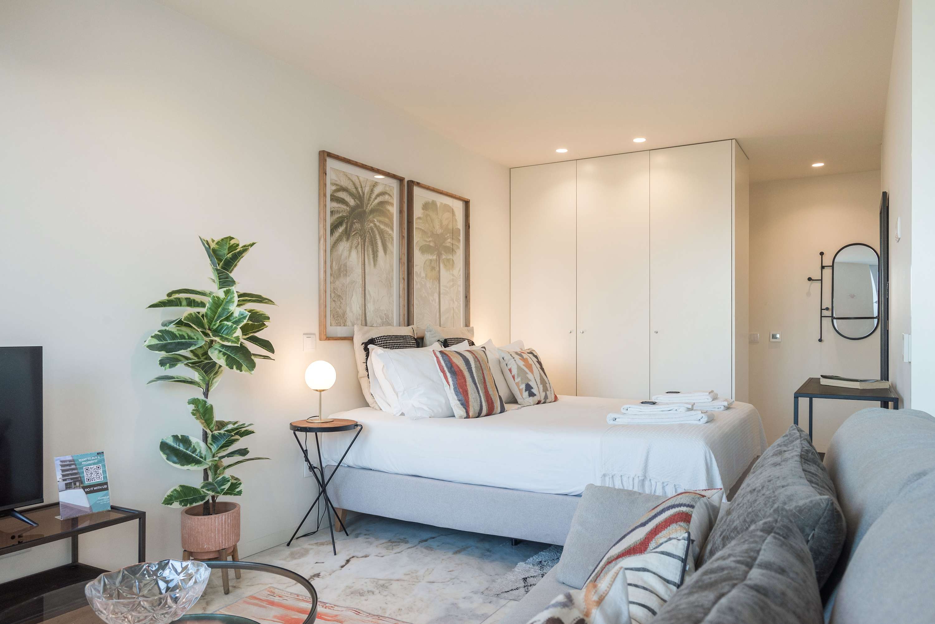 Liiiving in Porto - Luxury Gallery Apartment II β Porto, Porto β vacation rental