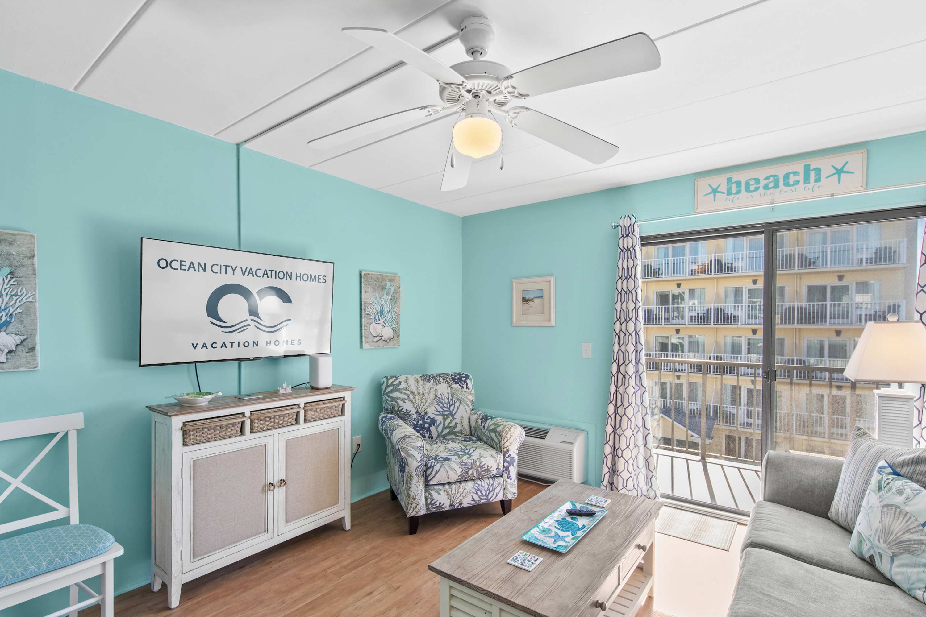 Decatur House 402, Beautiful Boardwalk Gem
