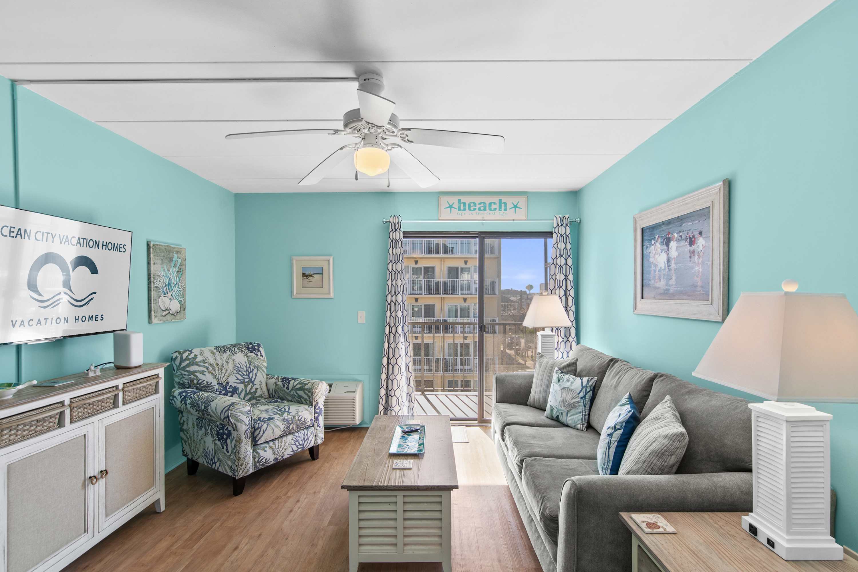 Decatur House 402, Beautiful Boardwalk Gem