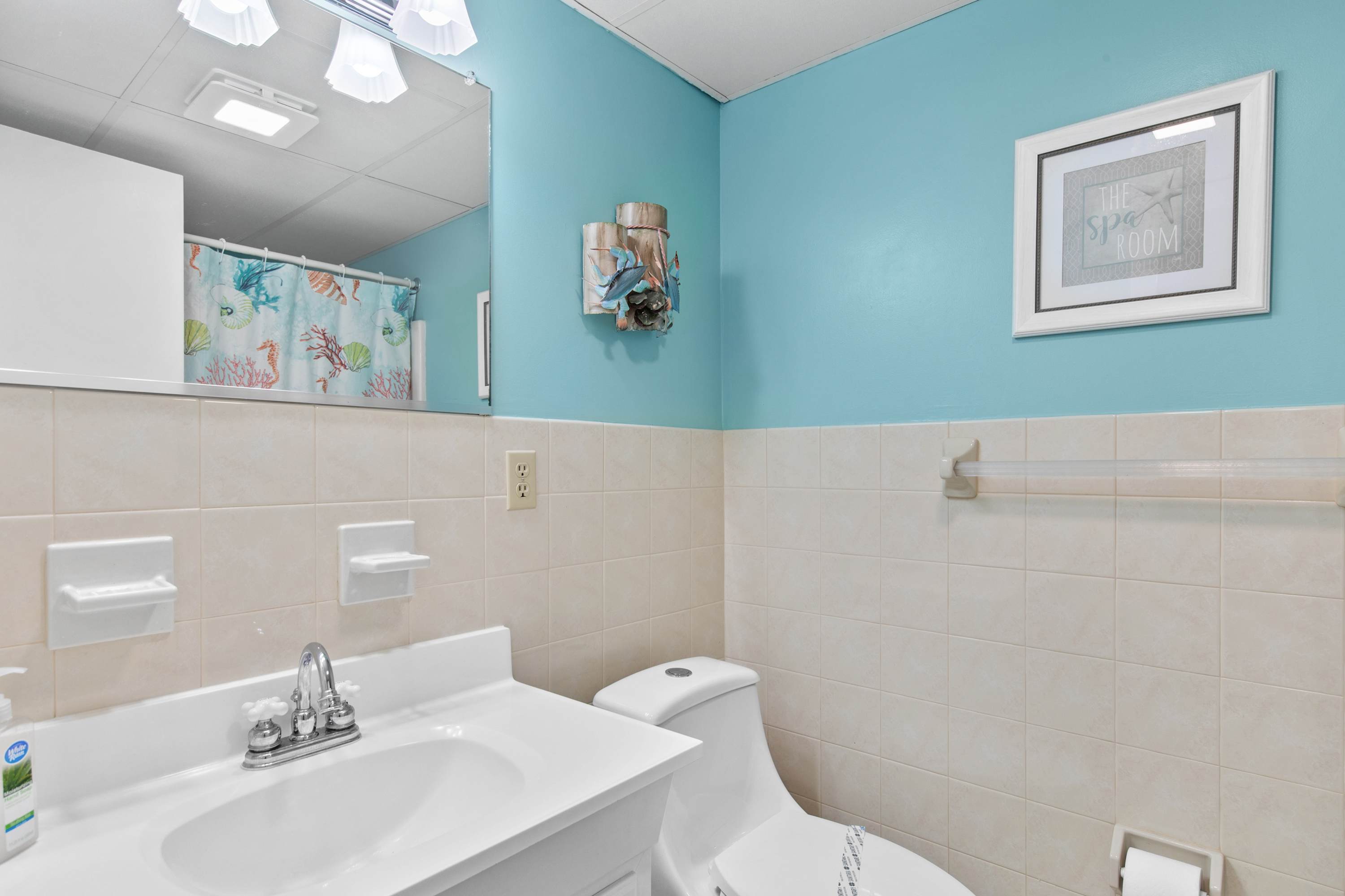 Decatur House 402, Beautiful Boardwalk Gem
